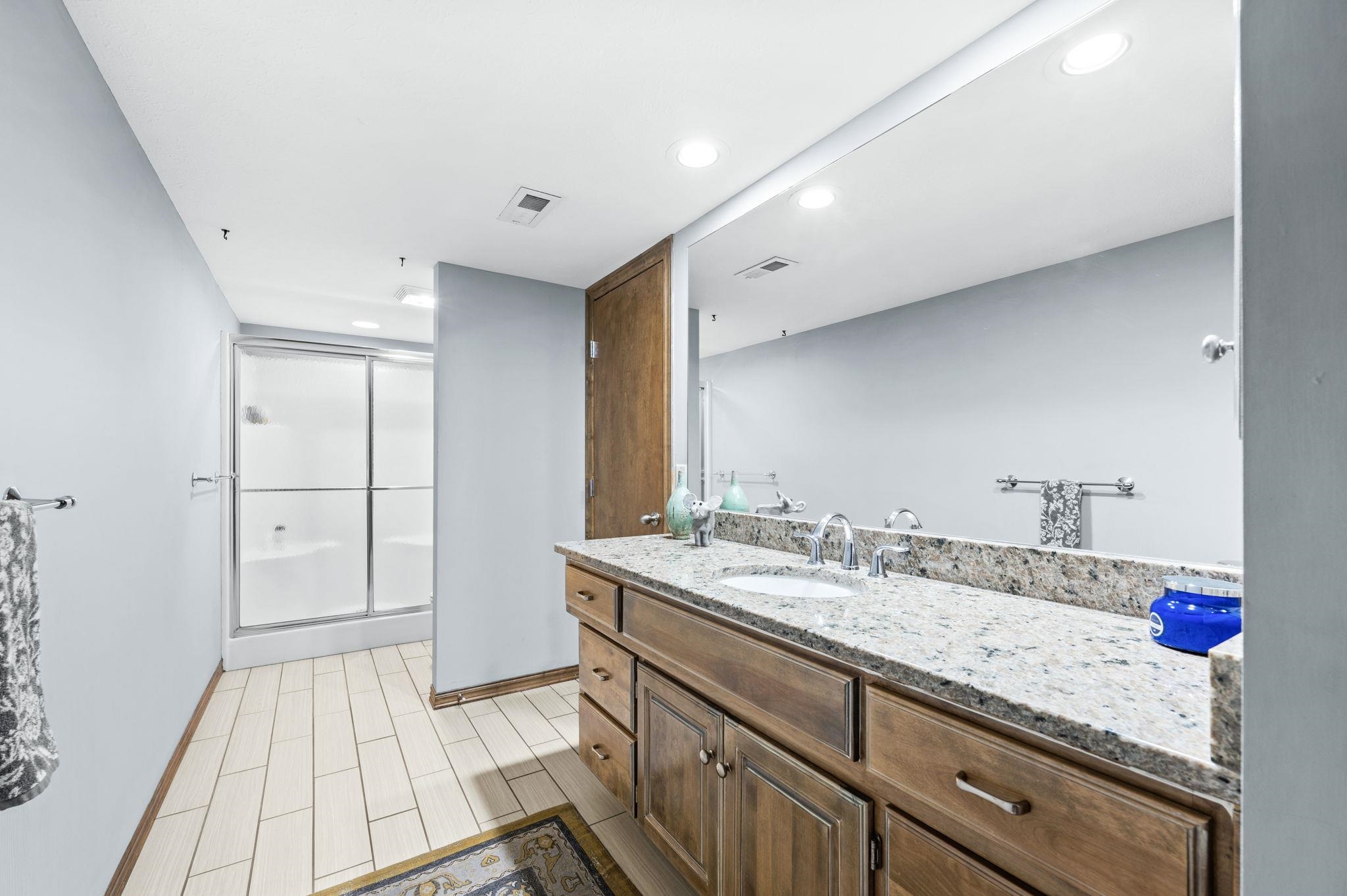 14223 E Wentworth Ct, Wichita, Kansas image 22