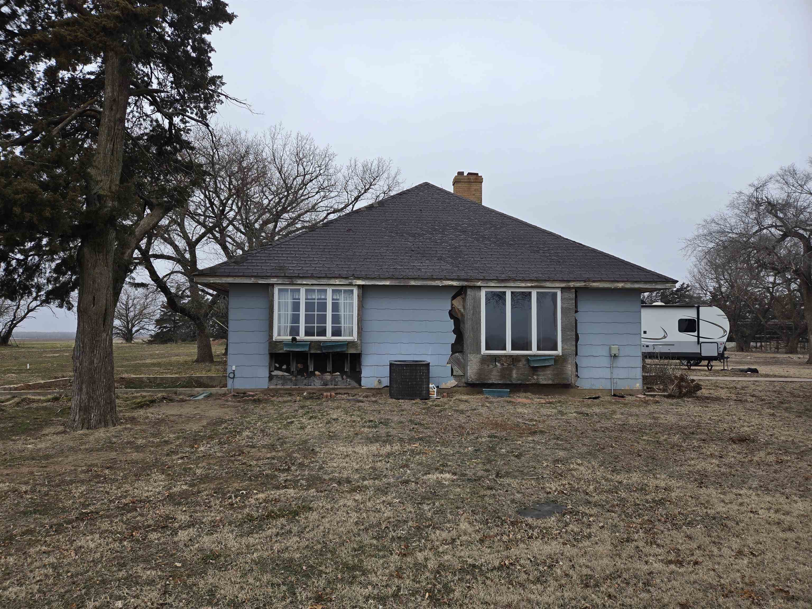 5015 N Woodberry Rd, Buhler, Kansas image 2