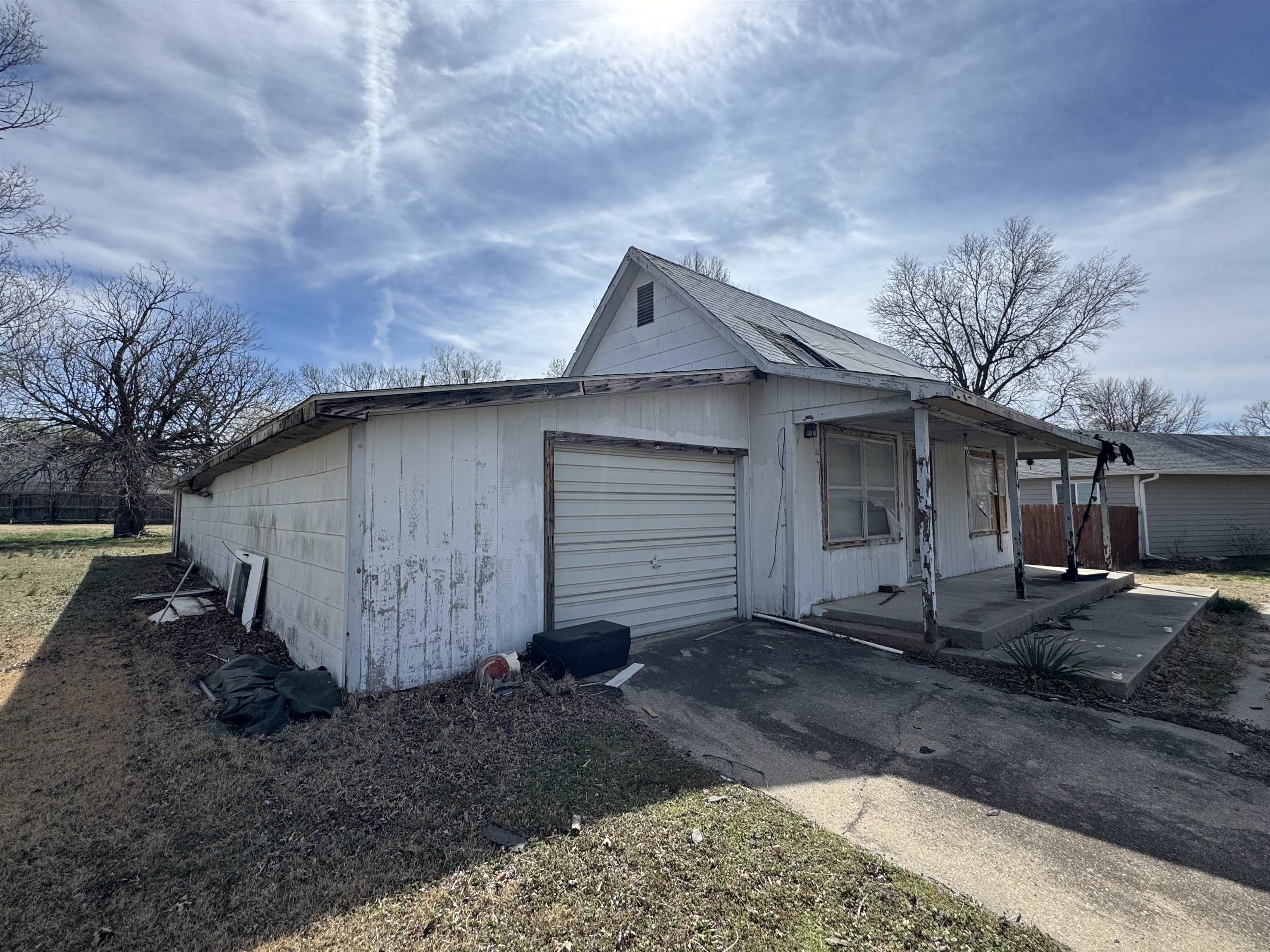 614 N Chestnut, Burden, Kansas image 4