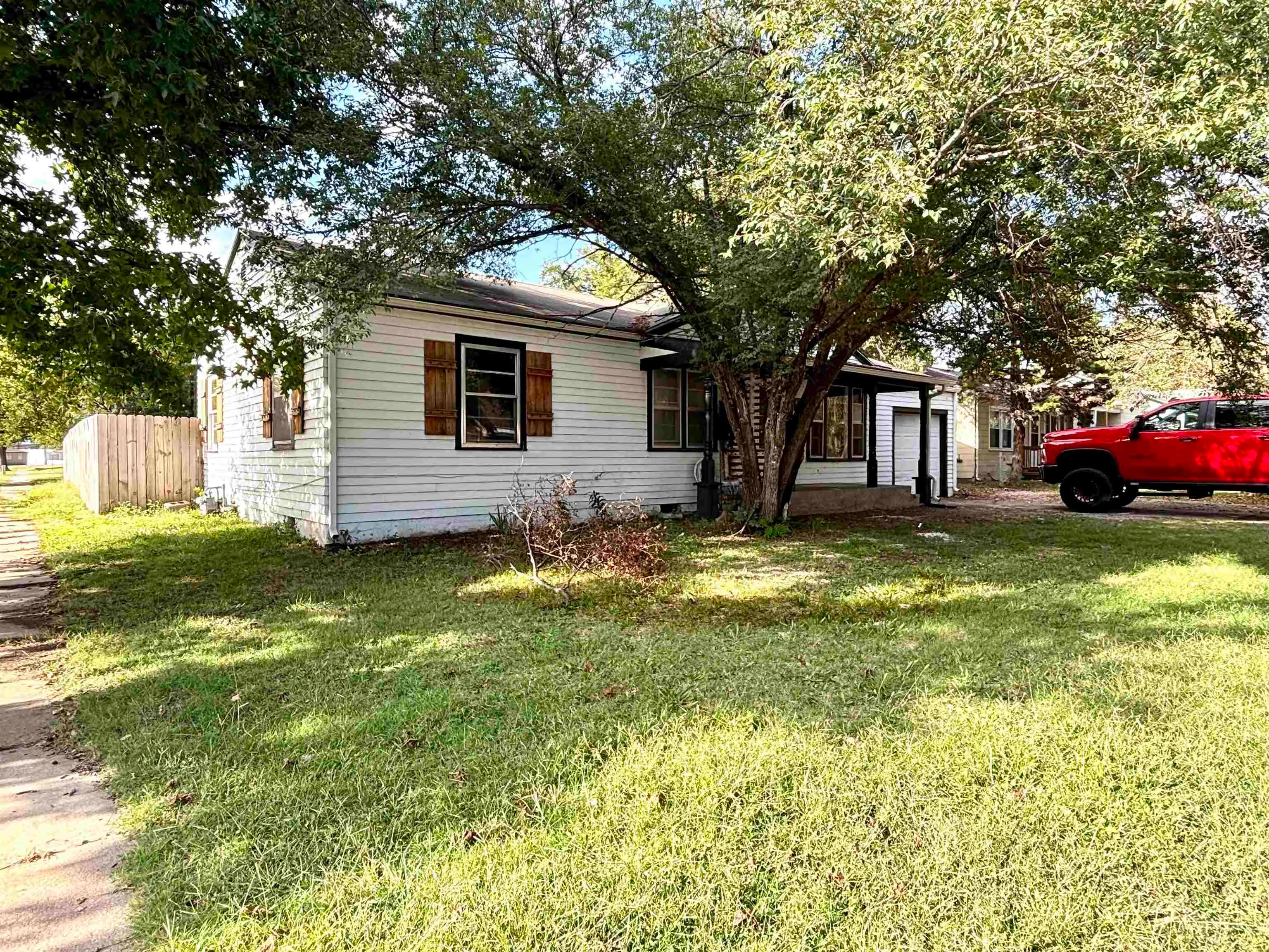 Wichita, Kansas 67207, United States, 3 Bedrooms Bedrooms, ,1 BathroomBathrooms,Residential,Active,239679