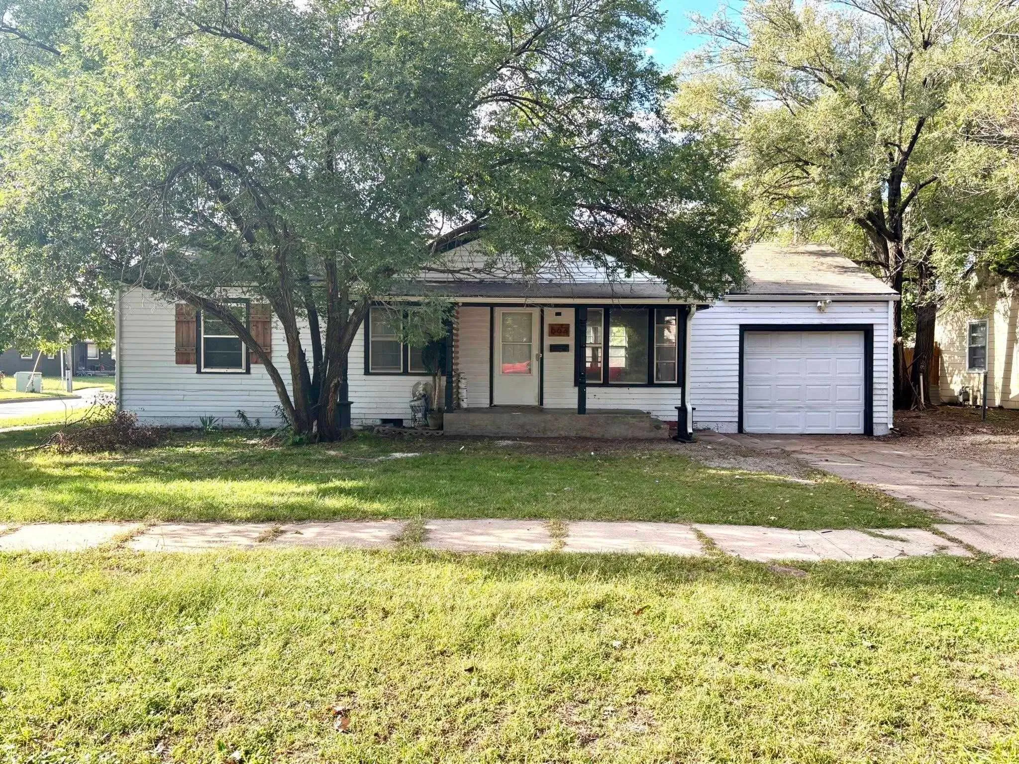 Wichita, Kansas 67207, United States, 3 Bedrooms Bedrooms, ,1 BathroomBathrooms,Residential,Active,239679