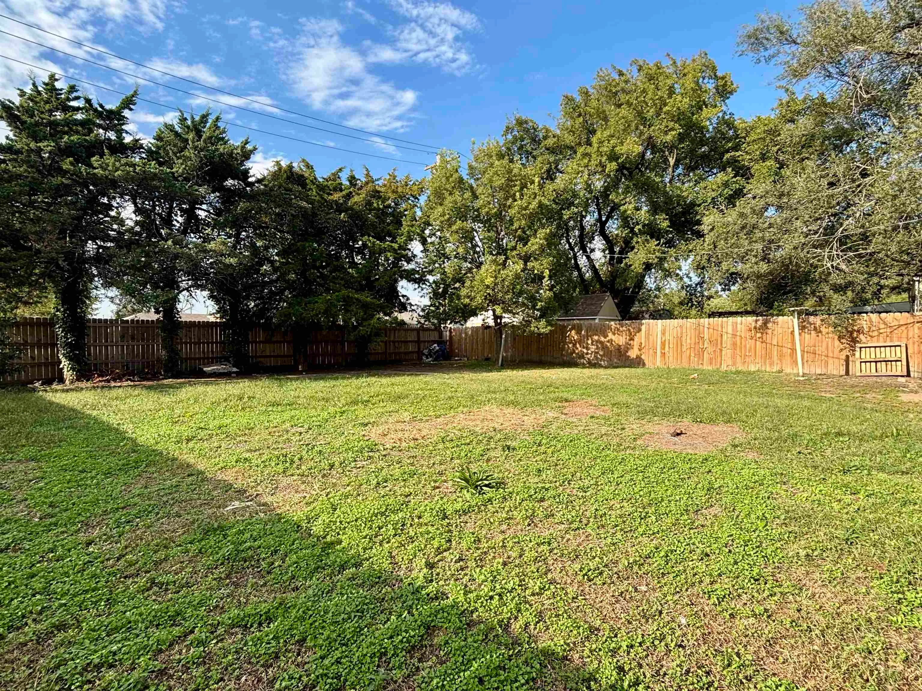 Wichita, Kansas 67207, United States, 3 Bedrooms Bedrooms, ,1 BathroomBathrooms,Residential,Active,239679