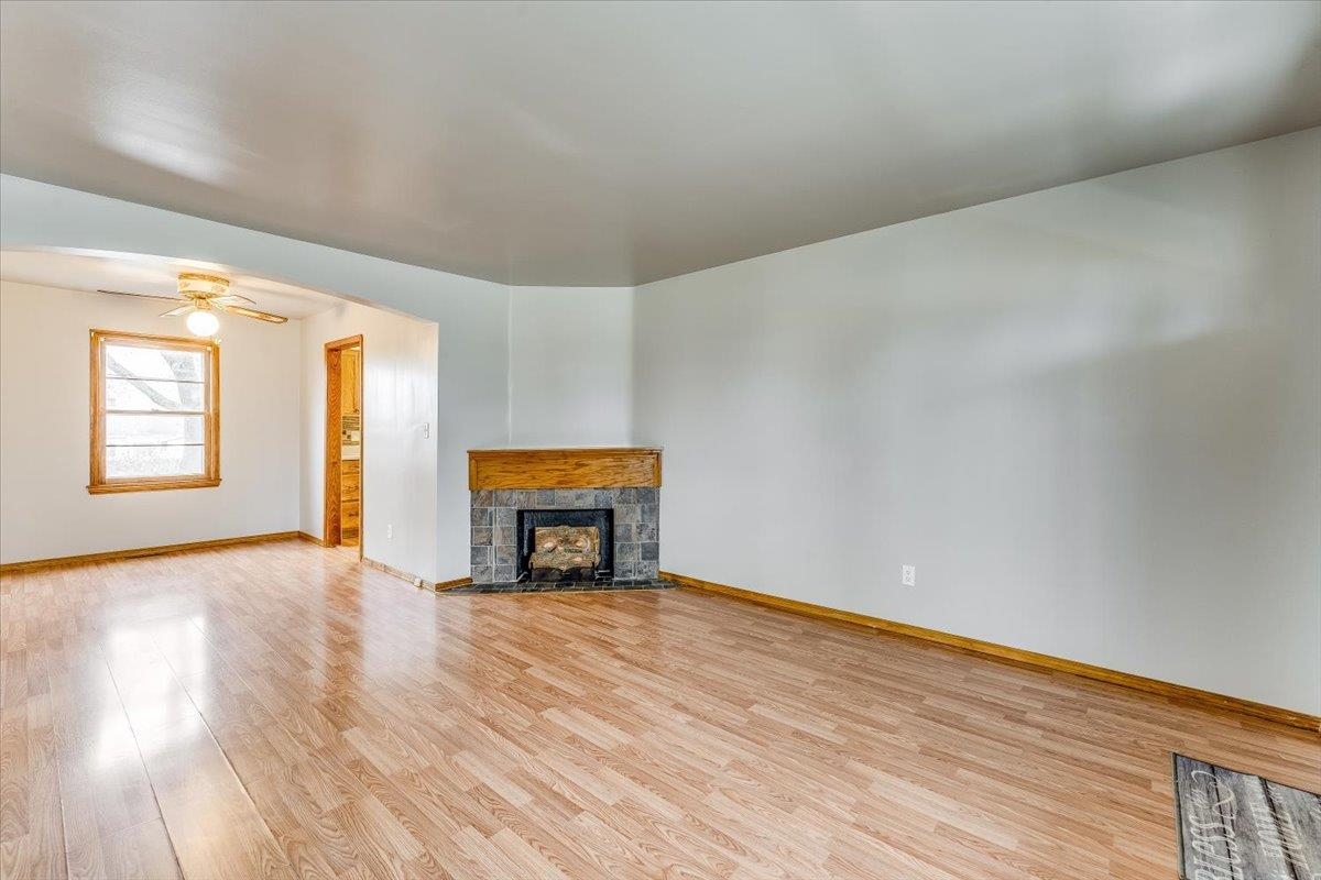 Wichita, Kansas 67218, United States, 2 Bedrooms Bedrooms, ,1 BathroomBathrooms,Residential,Pending,65502