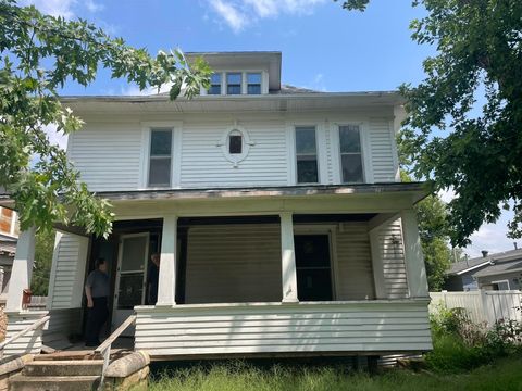 Homes For Sale - 307 E 10th St<br/> Sumner County, Wellington, KS 67152