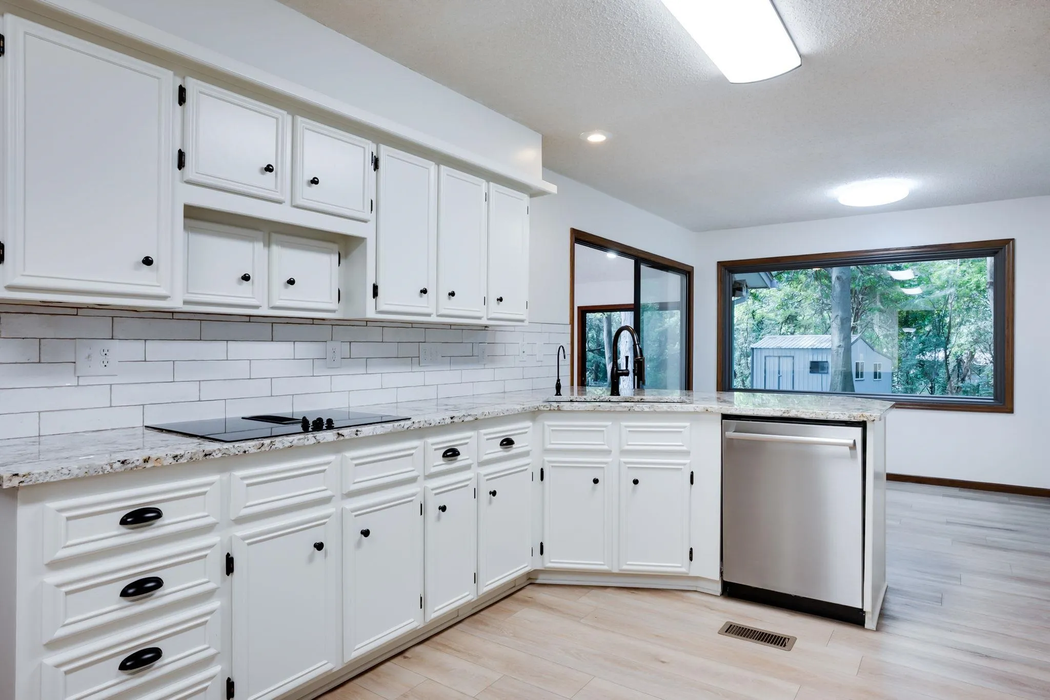 Derby, Kansas 67037, United States, 4 Bedrooms Bedrooms, ,5 BathroomsBathrooms,Residential,Active,210957