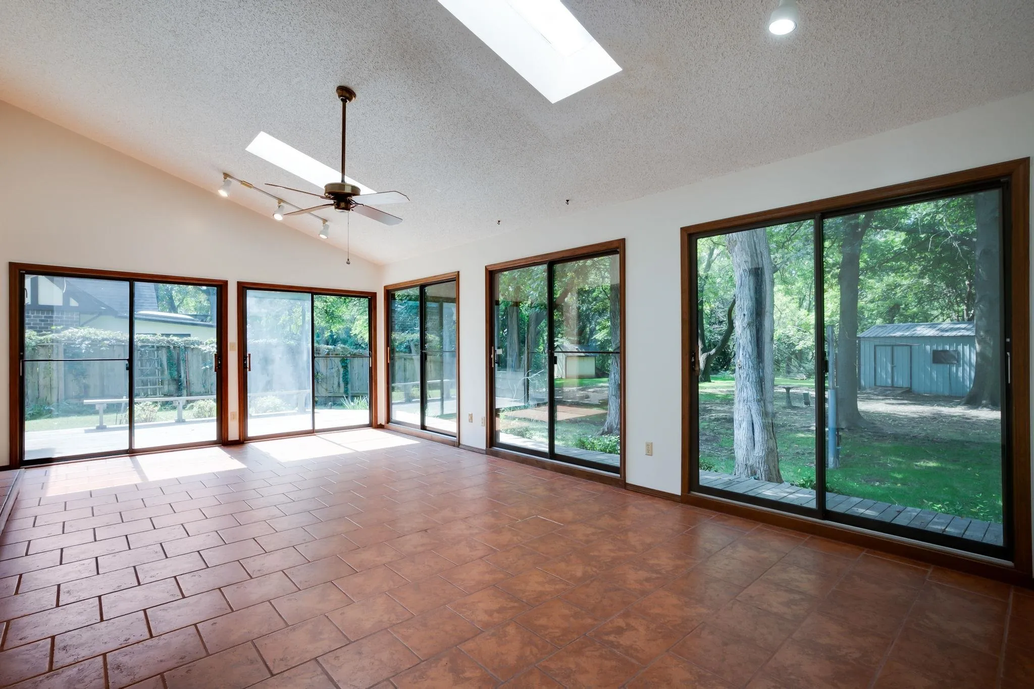 Derby, Kansas 67037, United States, 4 Bedrooms Bedrooms, ,5 BathroomsBathrooms,Residential,Active,210957