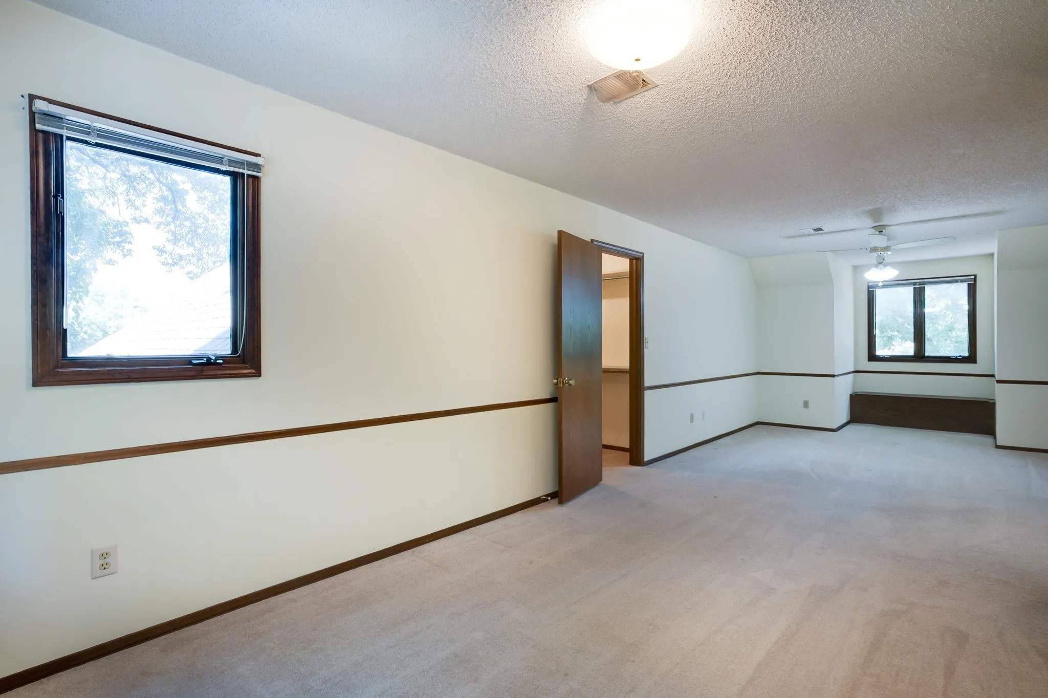 Derby, Kansas 67037, United States, 4 Bedrooms Bedrooms, ,5 BathroomsBathrooms,Residential,Active,210957