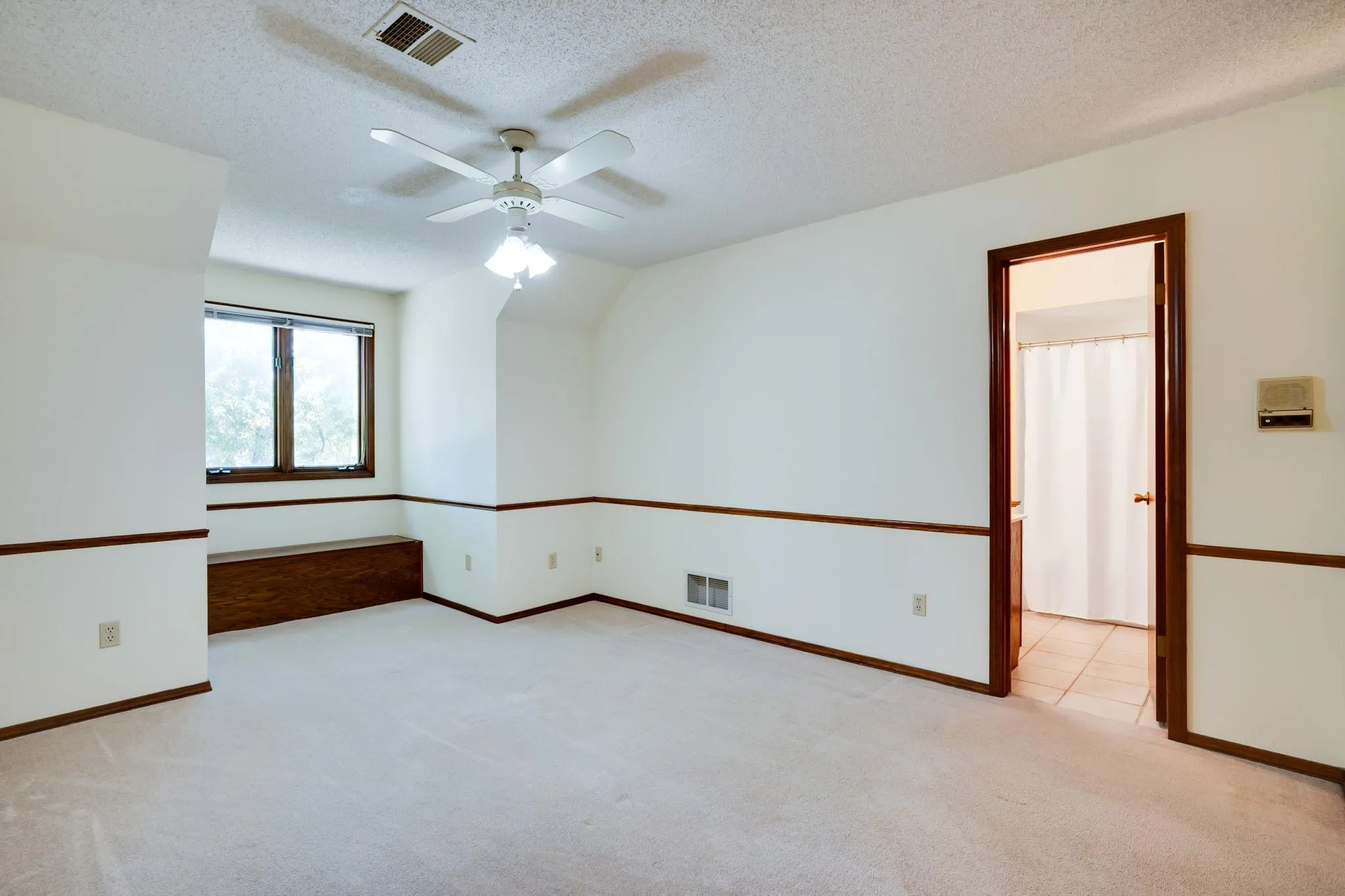 Derby, Kansas 67037, United States, 4 Bedrooms Bedrooms, ,5 BathroomsBathrooms,Residential,Active,210957