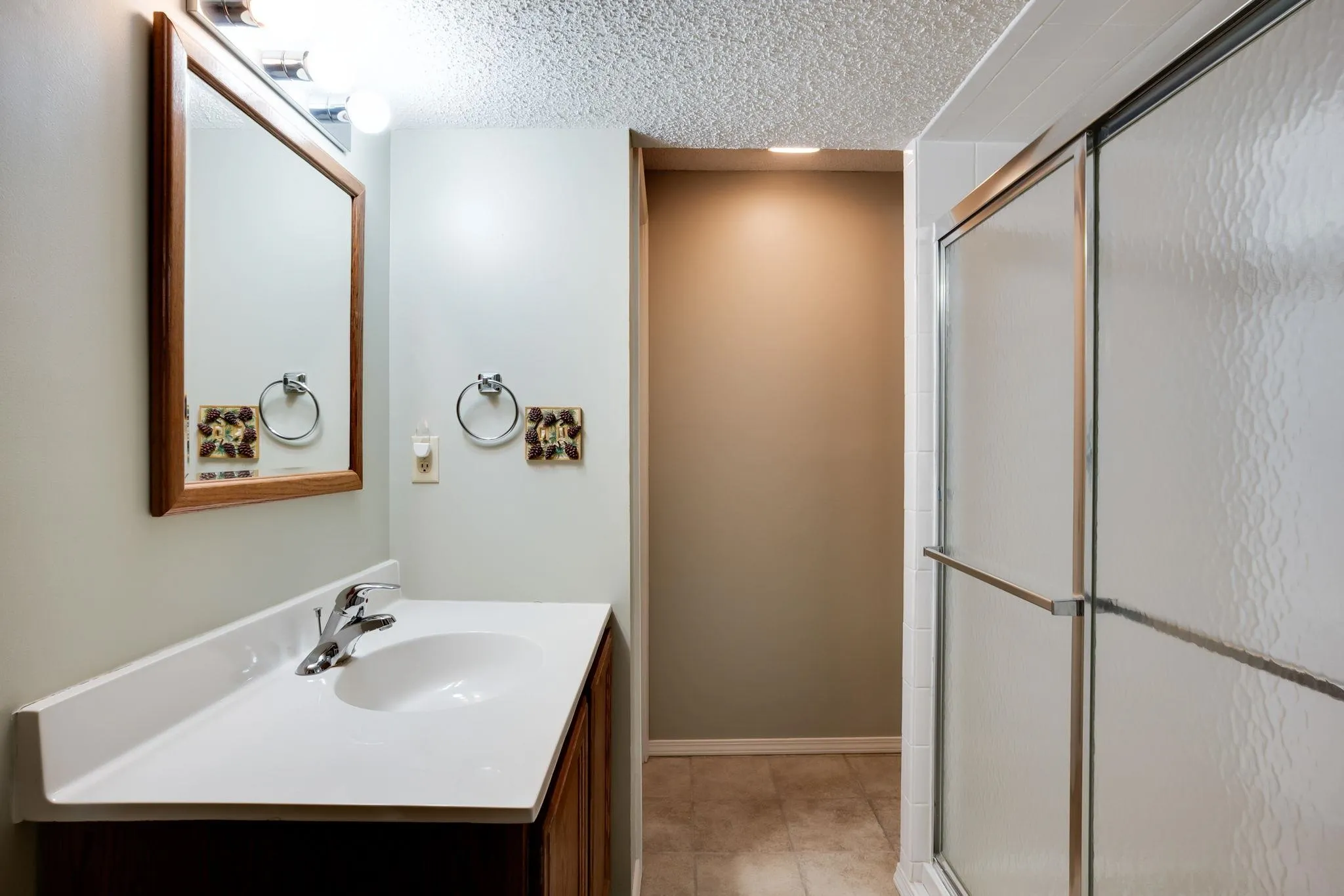 Derby, Kansas 67037, United States, 4 Bedrooms Bedrooms, ,5 BathroomsBathrooms,Residential,Active,210957