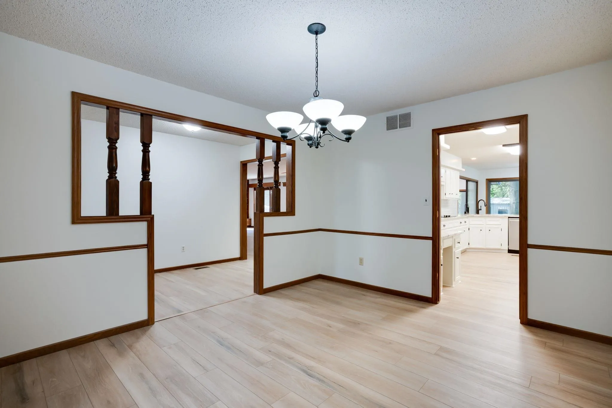 Derby, Kansas 67037, United States, 4 Bedrooms Bedrooms, ,5 BathroomsBathrooms,Residential,Active,210957