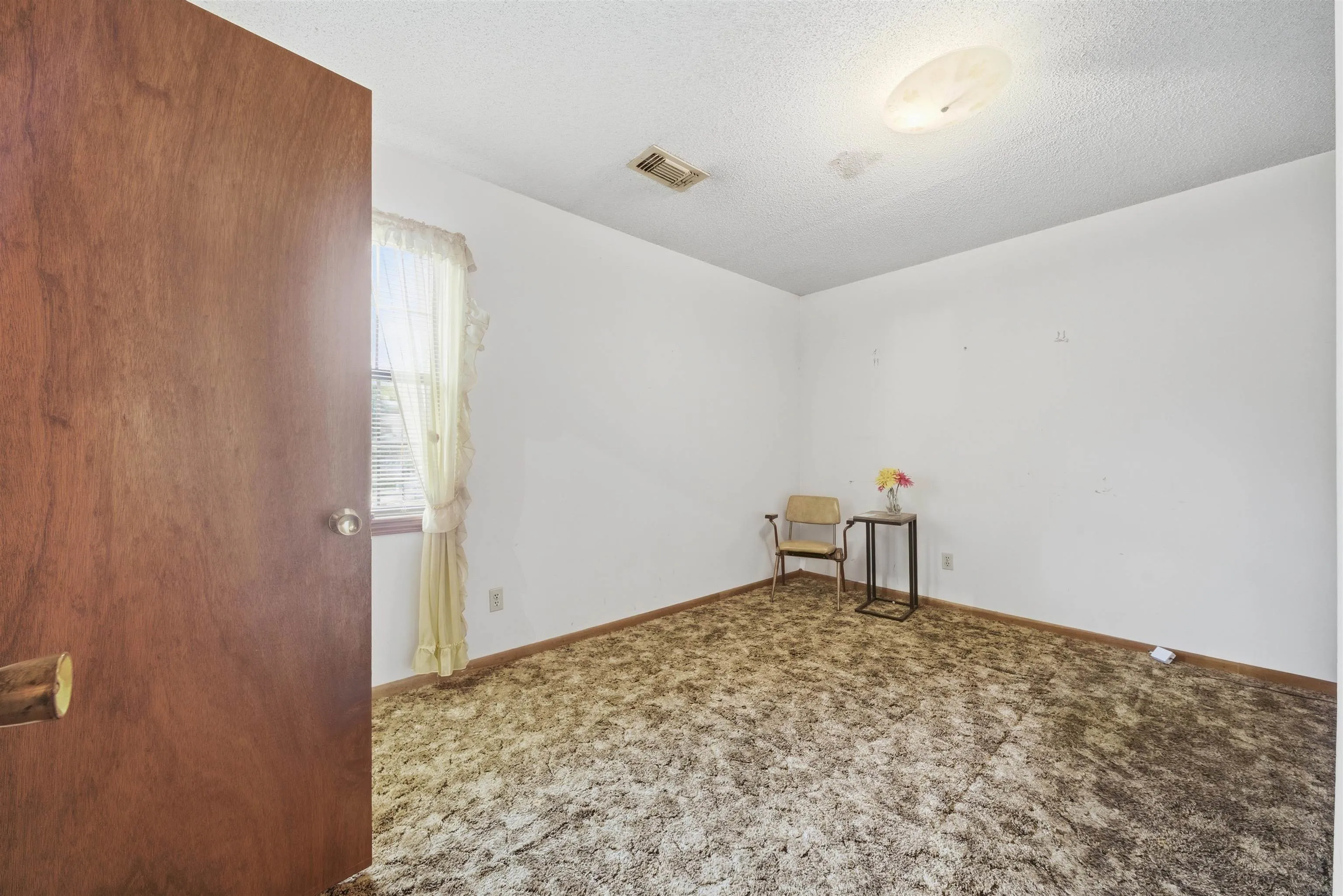 Wichita, Kansas 67214, United States, 2 Bedrooms Bedrooms, ,2 BathroomsBathrooms,Residential,Active,234014