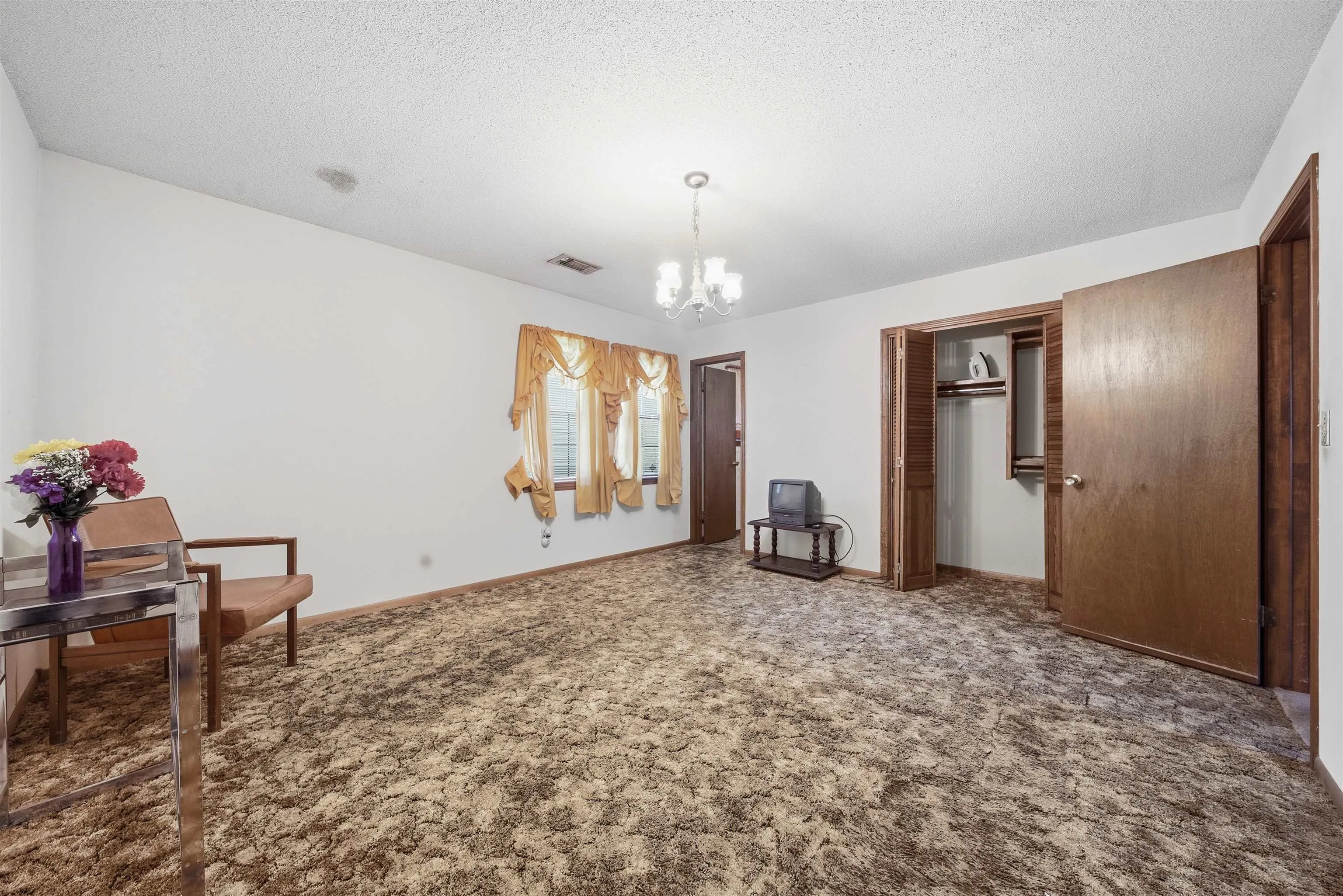 Wichita, Kansas 67214, United States, 2 Bedrooms Bedrooms, ,2 BathroomsBathrooms,Residential,Active,234014