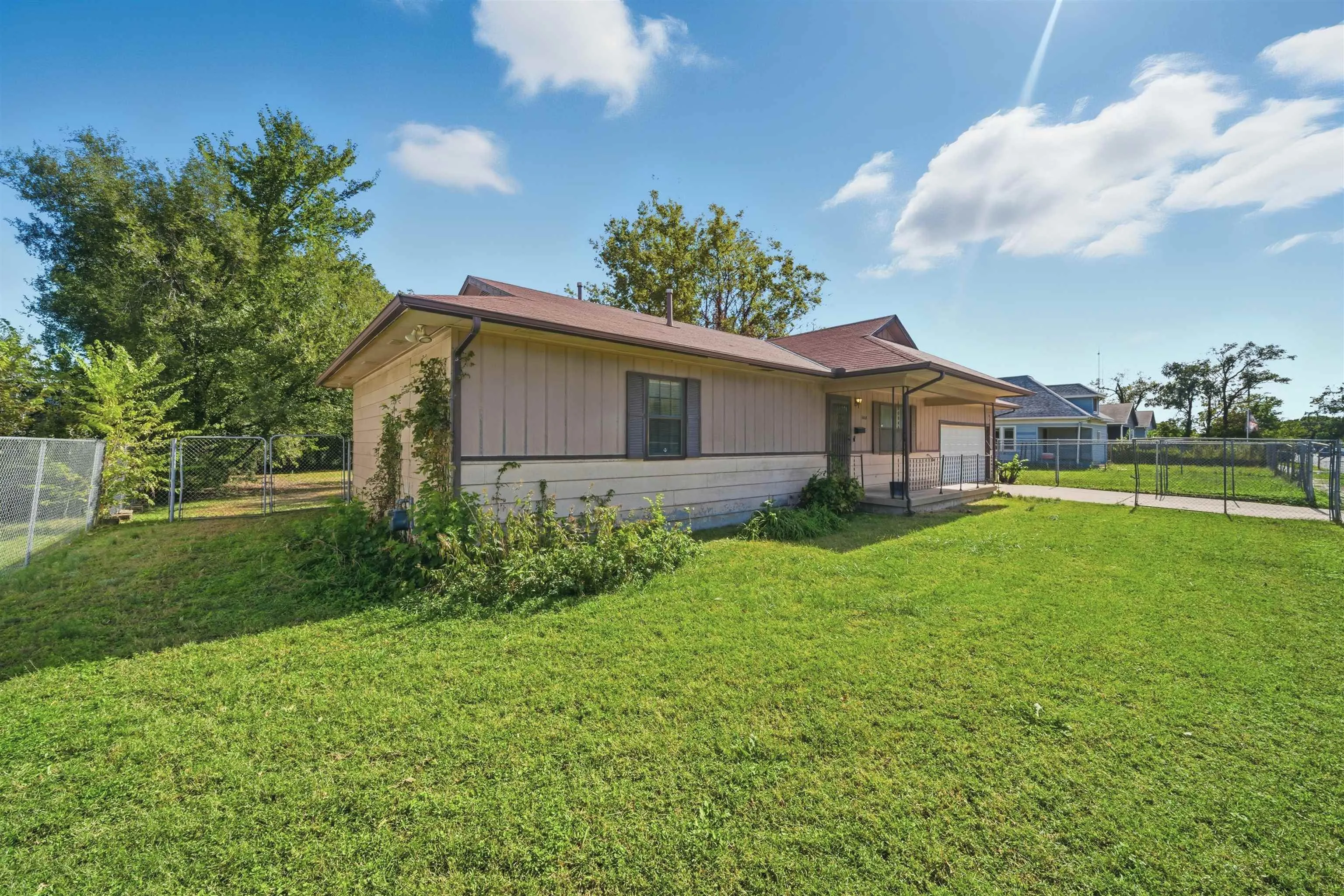 Wichita, Kansas 67214, United States, 2 Bedrooms Bedrooms, ,2 BathroomsBathrooms,Residential,Active,234014