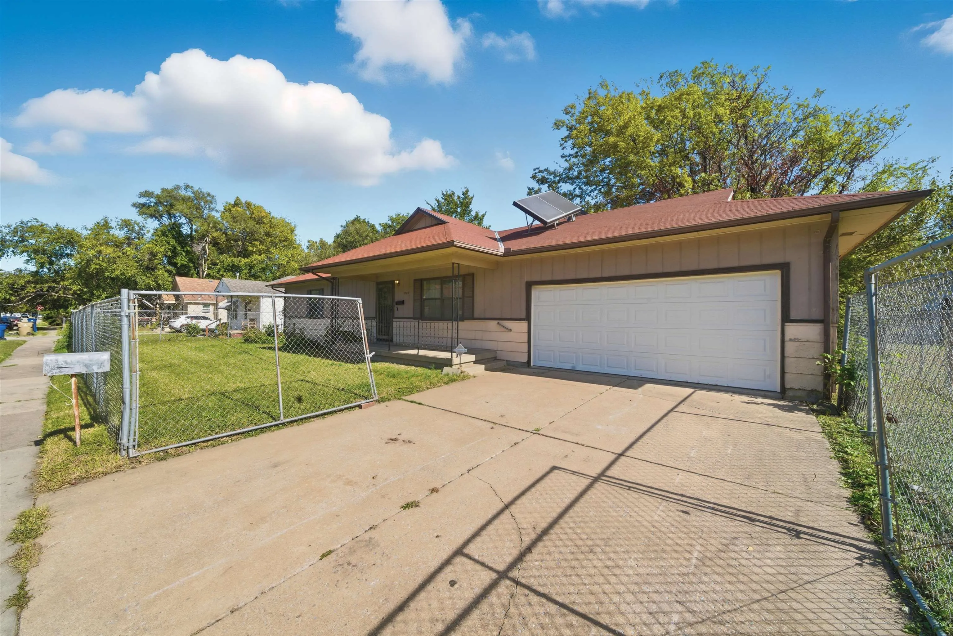 Wichita, Kansas 67214, United States, 2 Bedrooms Bedrooms, ,2 BathroomsBathrooms,Residential,Active,234014