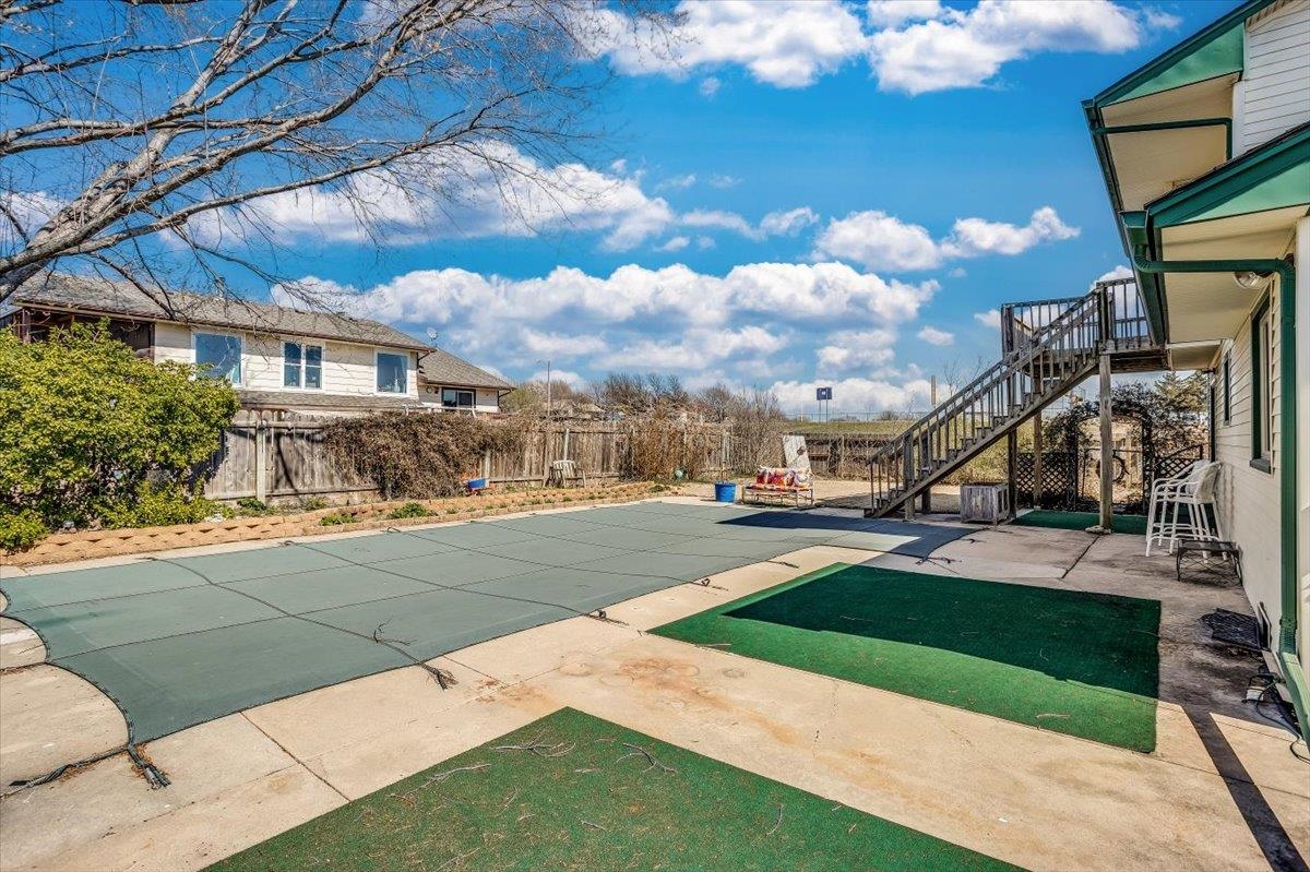 Derby, Kansas 67037, United States, 3 Bedrooms Bedrooms, ,3 BathroomsBathrooms,Residential,Pending,63478