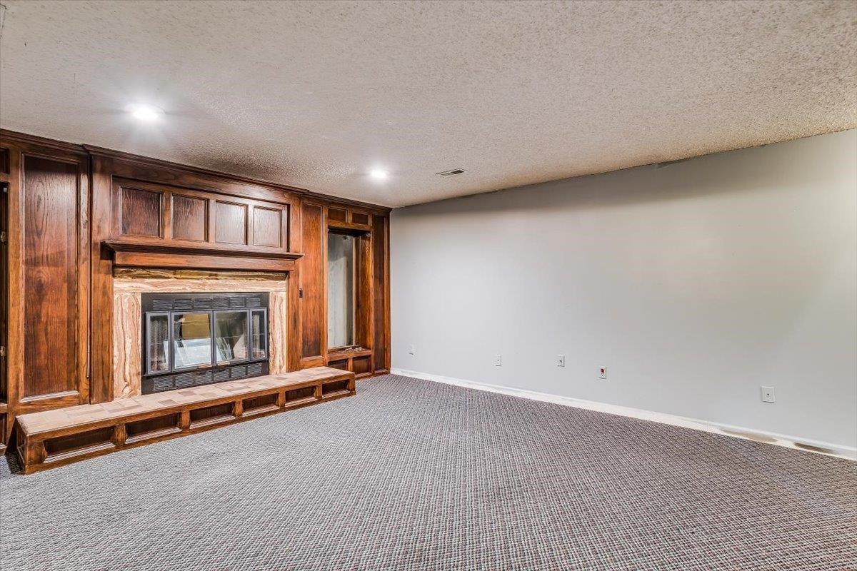 Derby, Kansas 67037, United States, 3 Bedrooms Bedrooms, ,3 BathroomsBathrooms,Residential,Pending,63478