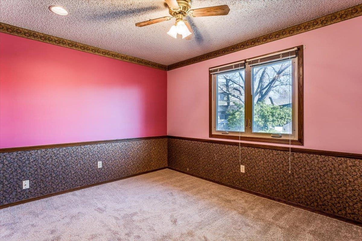 Derby, Kansas 67037, United States, 3 Bedrooms Bedrooms, ,3 BathroomsBathrooms,Residential,Pending,63478