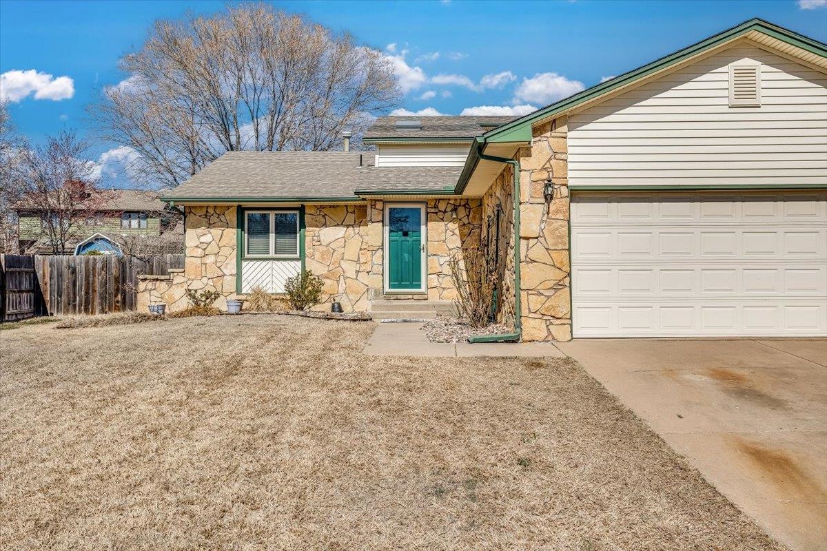 Derby, Kansas 67037, United States, 3 Bedrooms Bedrooms, ,3 BathroomsBathrooms,Residential,Pending,63478