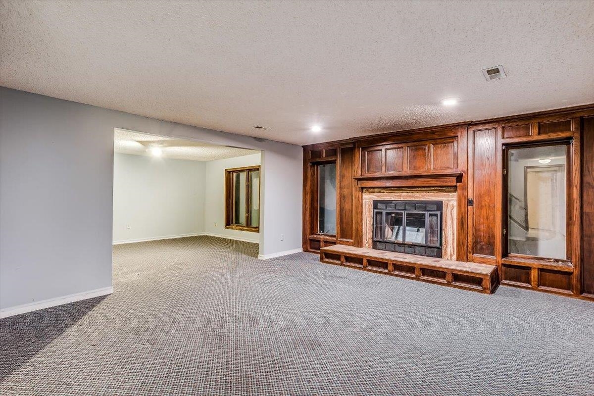 Derby, Kansas 67037, United States, 3 Bedrooms Bedrooms, ,3 BathroomsBathrooms,Residential,Pending,63478