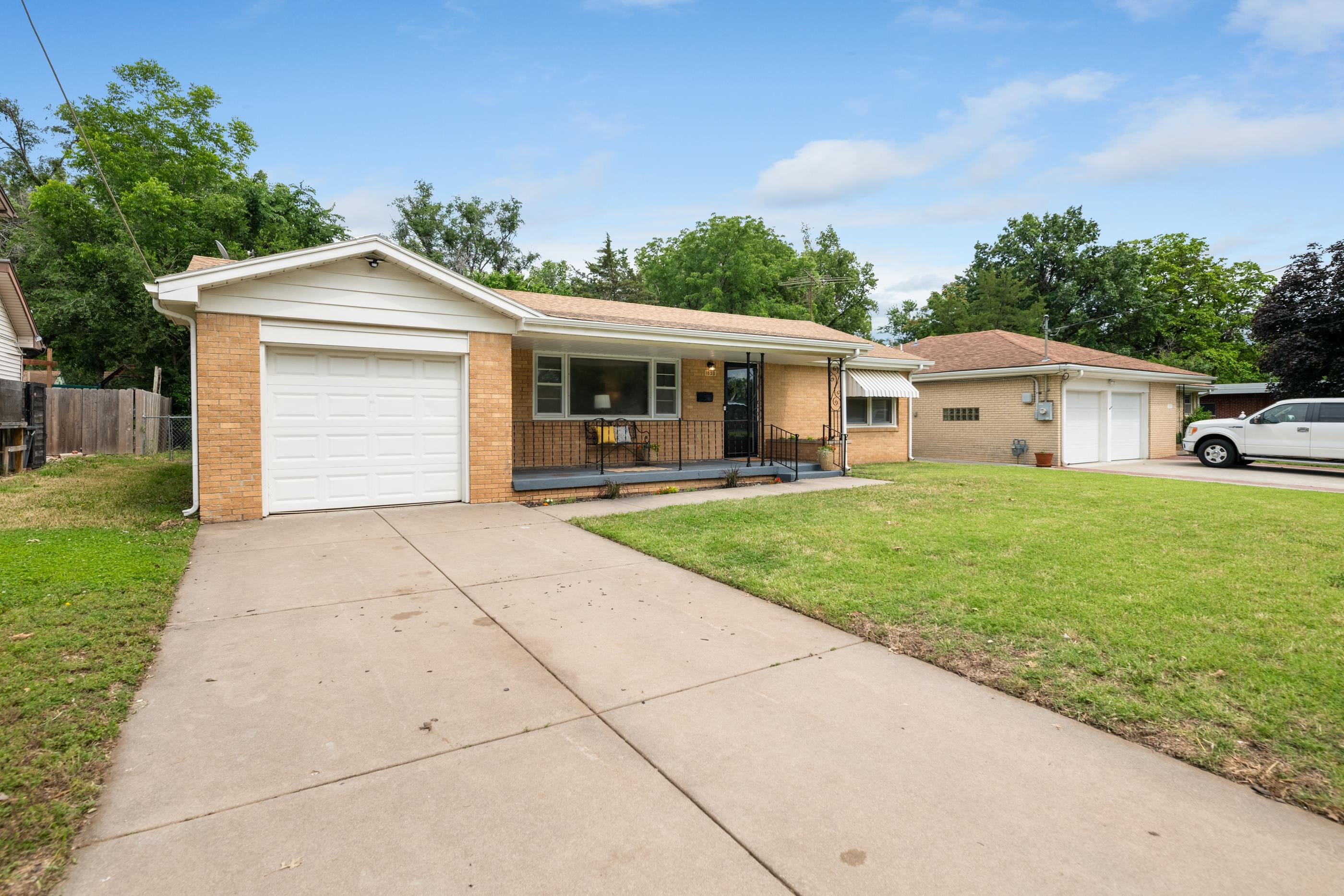 1850 S Erie St, Wichita, Kansas image 2