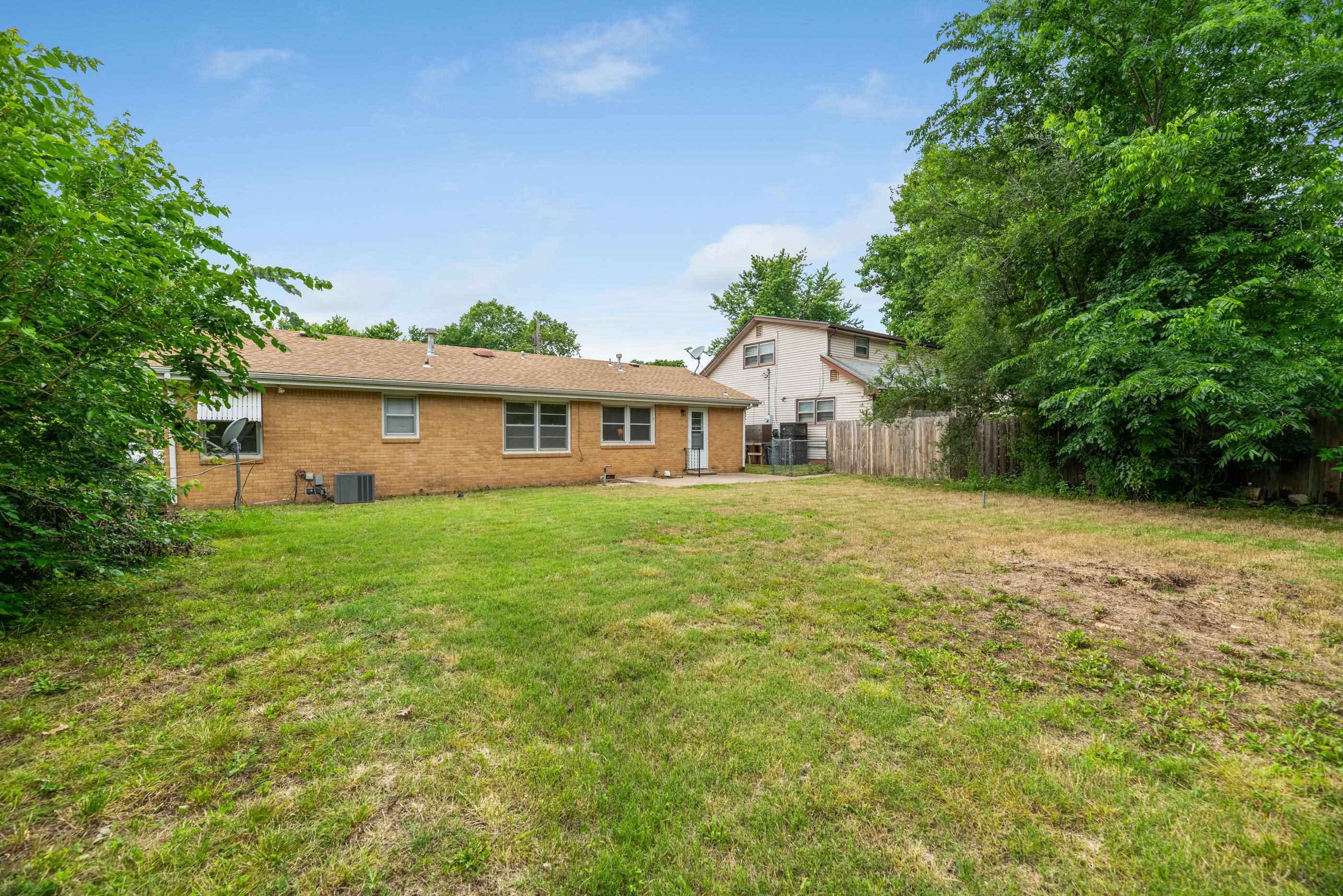 1850 S Erie St, Wichita, Kansas image 33