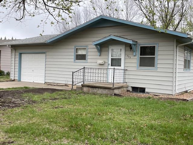 732 Crescent Drive, Hesston, Kansas image 1