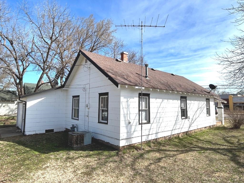 248 W D Ave, Kingman, Kansas image 17