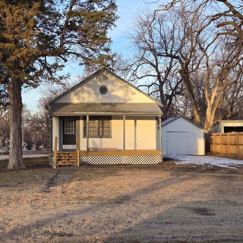 Homes For Sale - 301 N Poplar St<br/> Dickinson County, Solomon, KS 67480