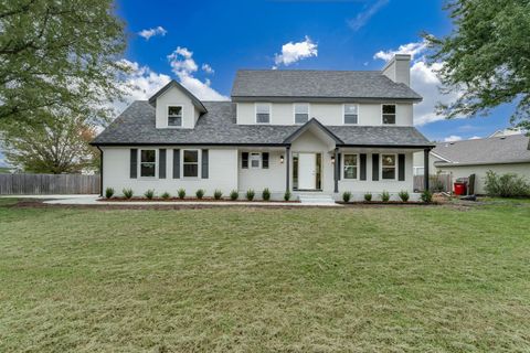 Homes For Sale - 2630 N Parkwood Ln<br/> Sedgwick County, Wichita, KS 67220