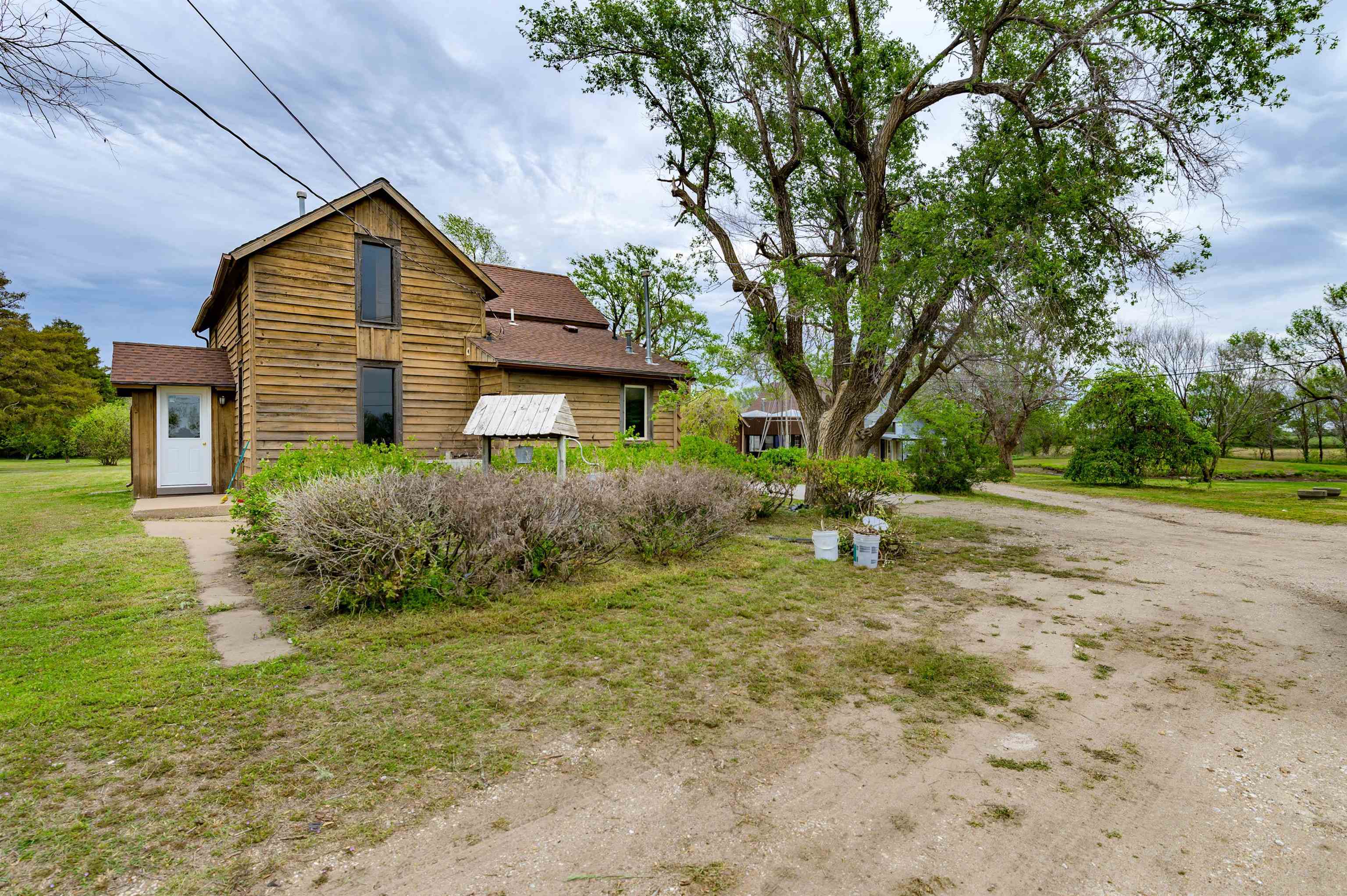 358 N West Rd, Wellington, Kansas image 35