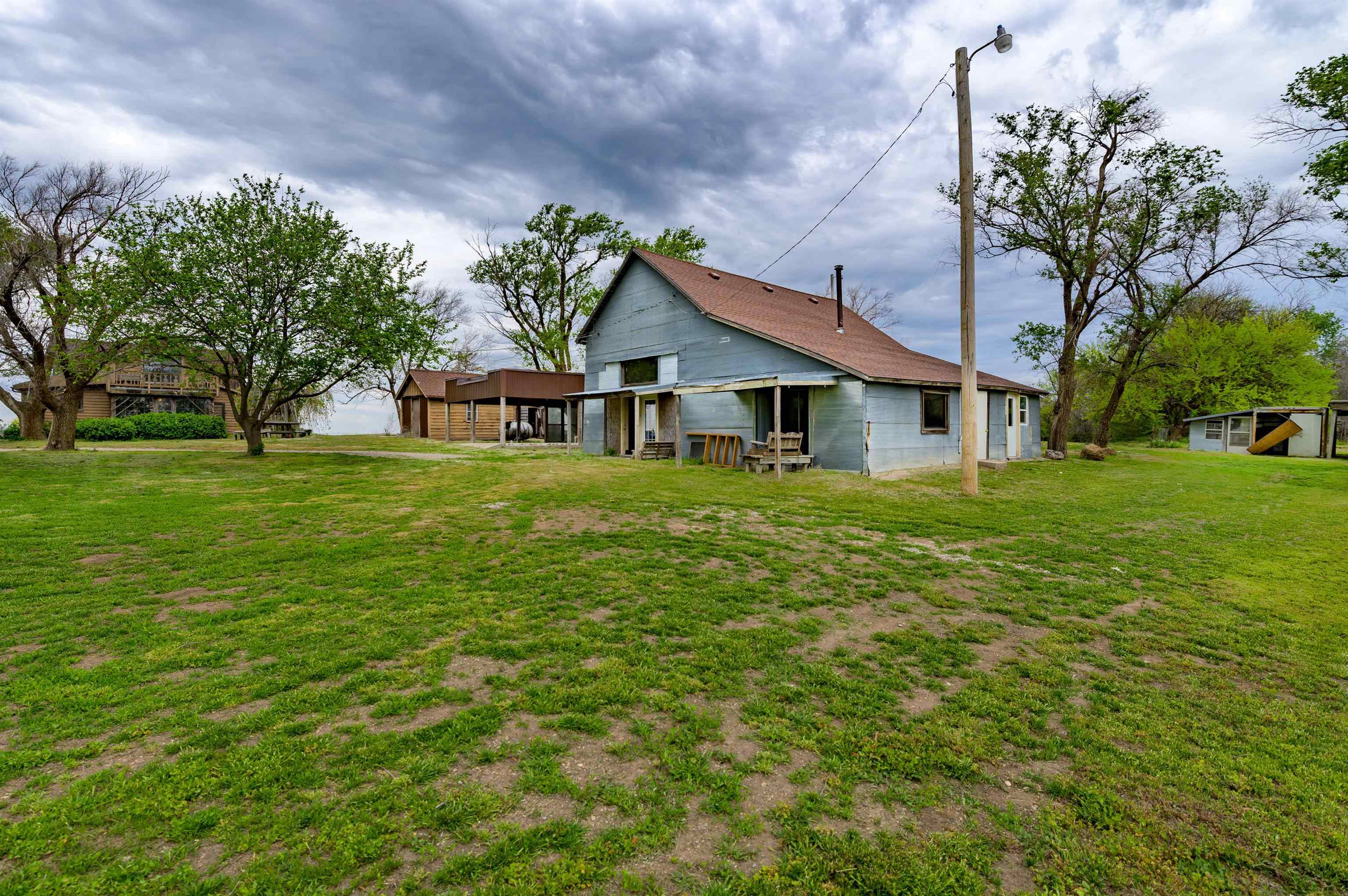 358 N West Rd, Wellington, Kansas image 25