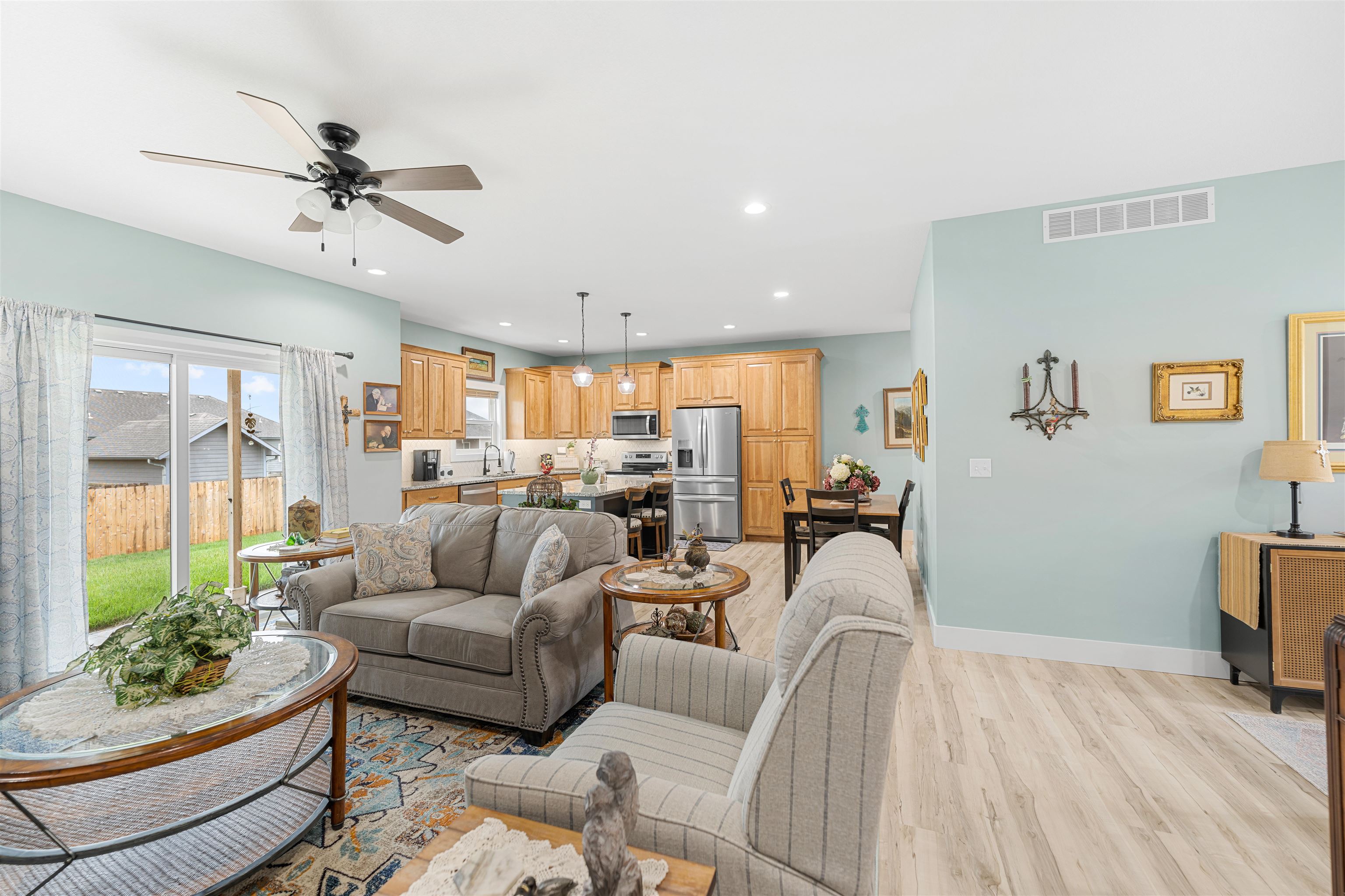 2739 Wet Stone Dr, Salina, Kansas image 6