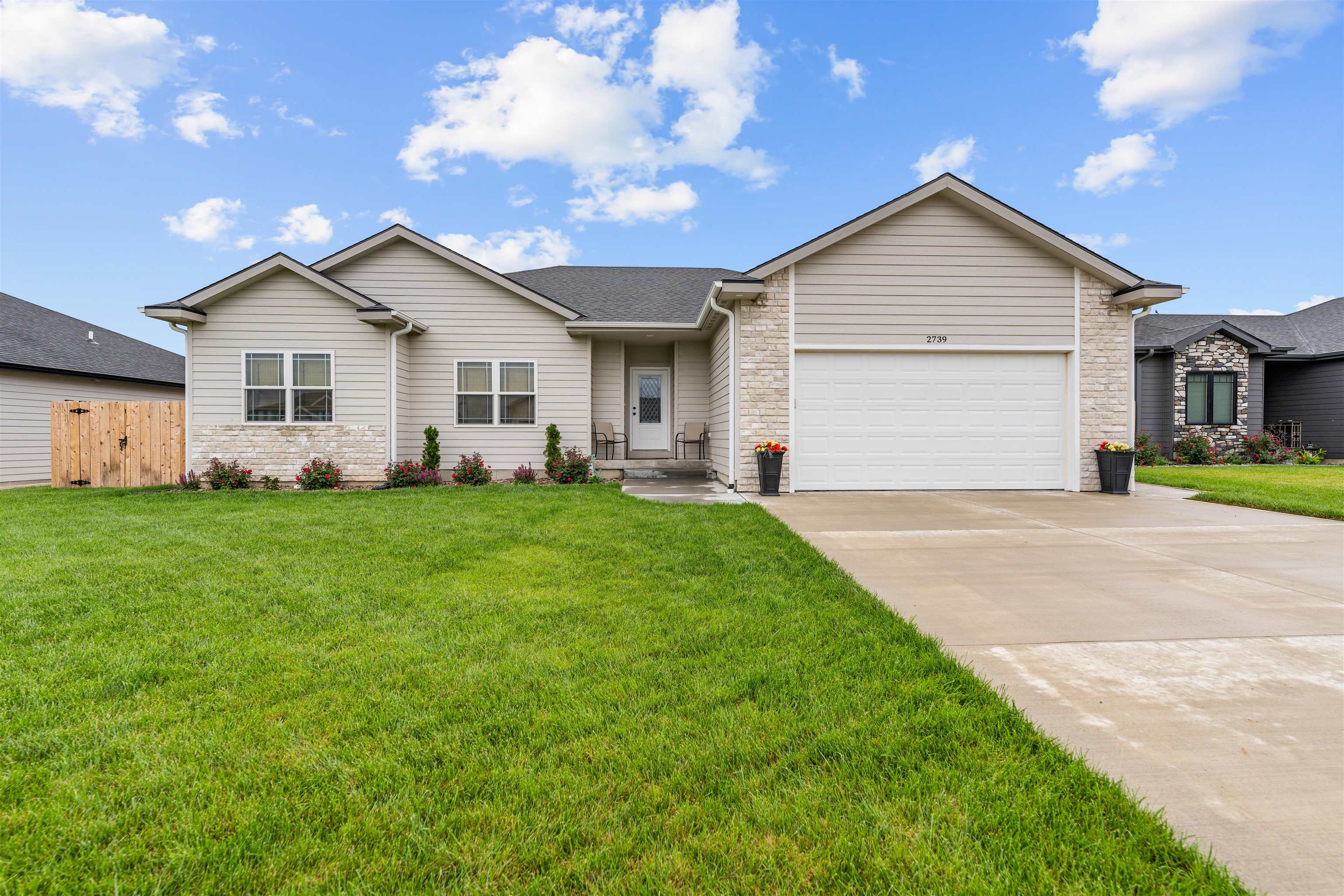 2739 Wet Stone Dr, Salina, Kansas image 4