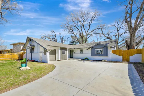 1010 S Paige St, Wichita, KS MLS: 652464