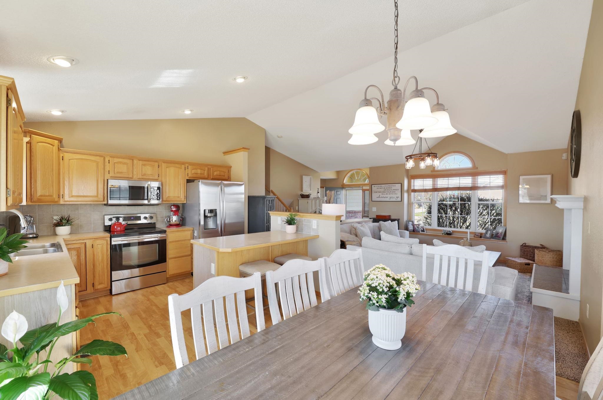 219 W Waterford Ct, Andover, Kansas image 7