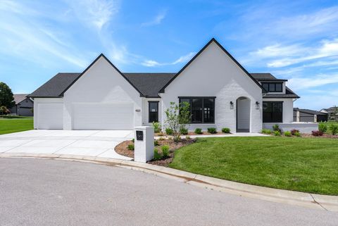 Homes For Sale - 4622 W Emerald Bay Ct<br/> Sedgwick County, Wichita, KS 67205