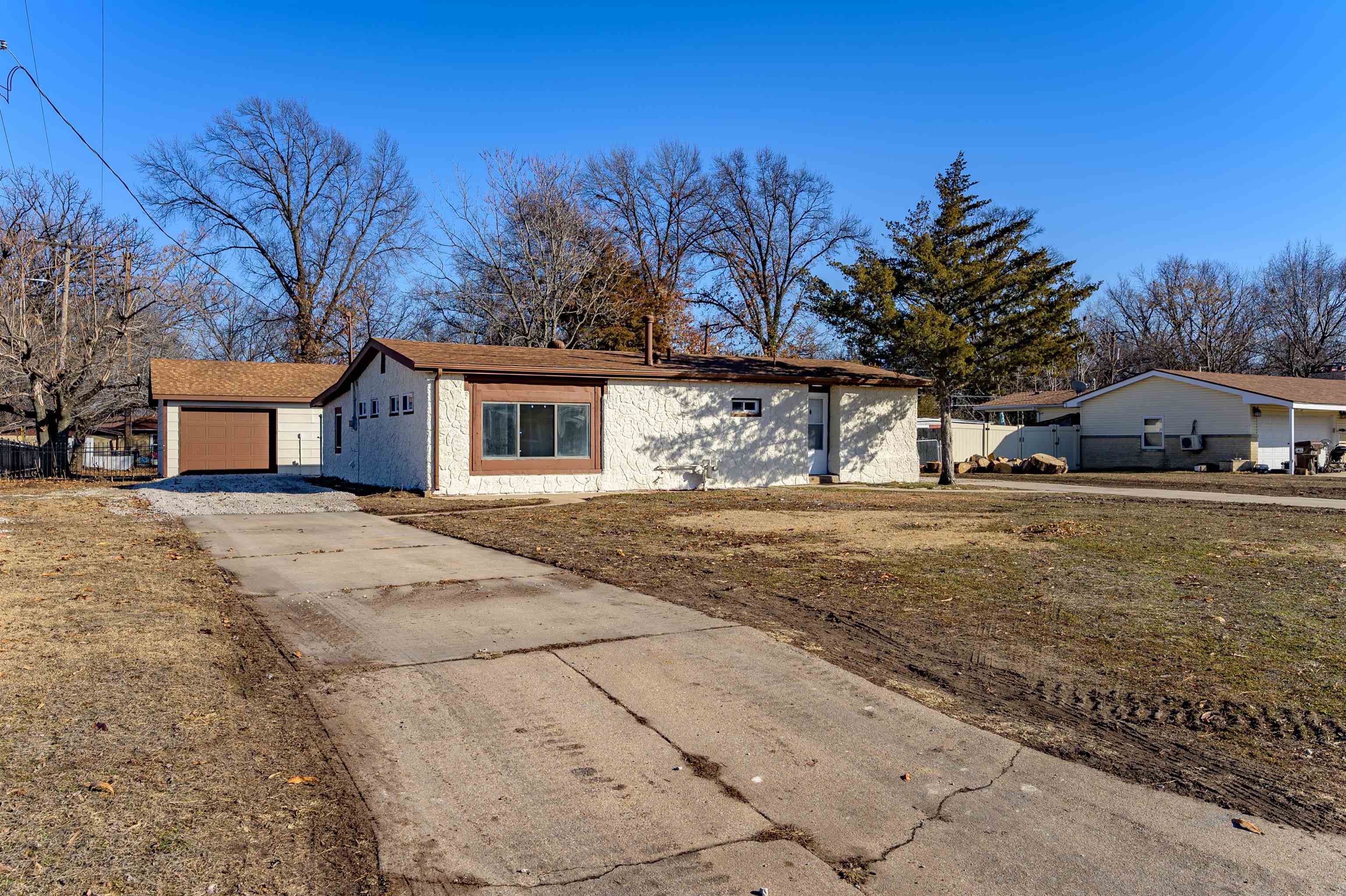 140 S Ballard Dr, Haysville, Kansas image 1