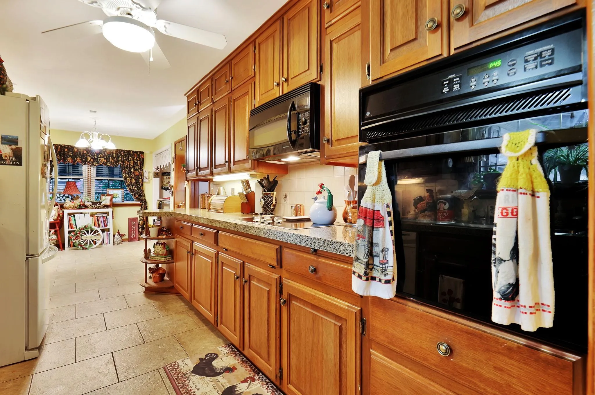 Wichita, Kansas 67206, United States, 3 Bedrooms Bedrooms, ,2 BathroomsBathrooms,Residential,Active,32598