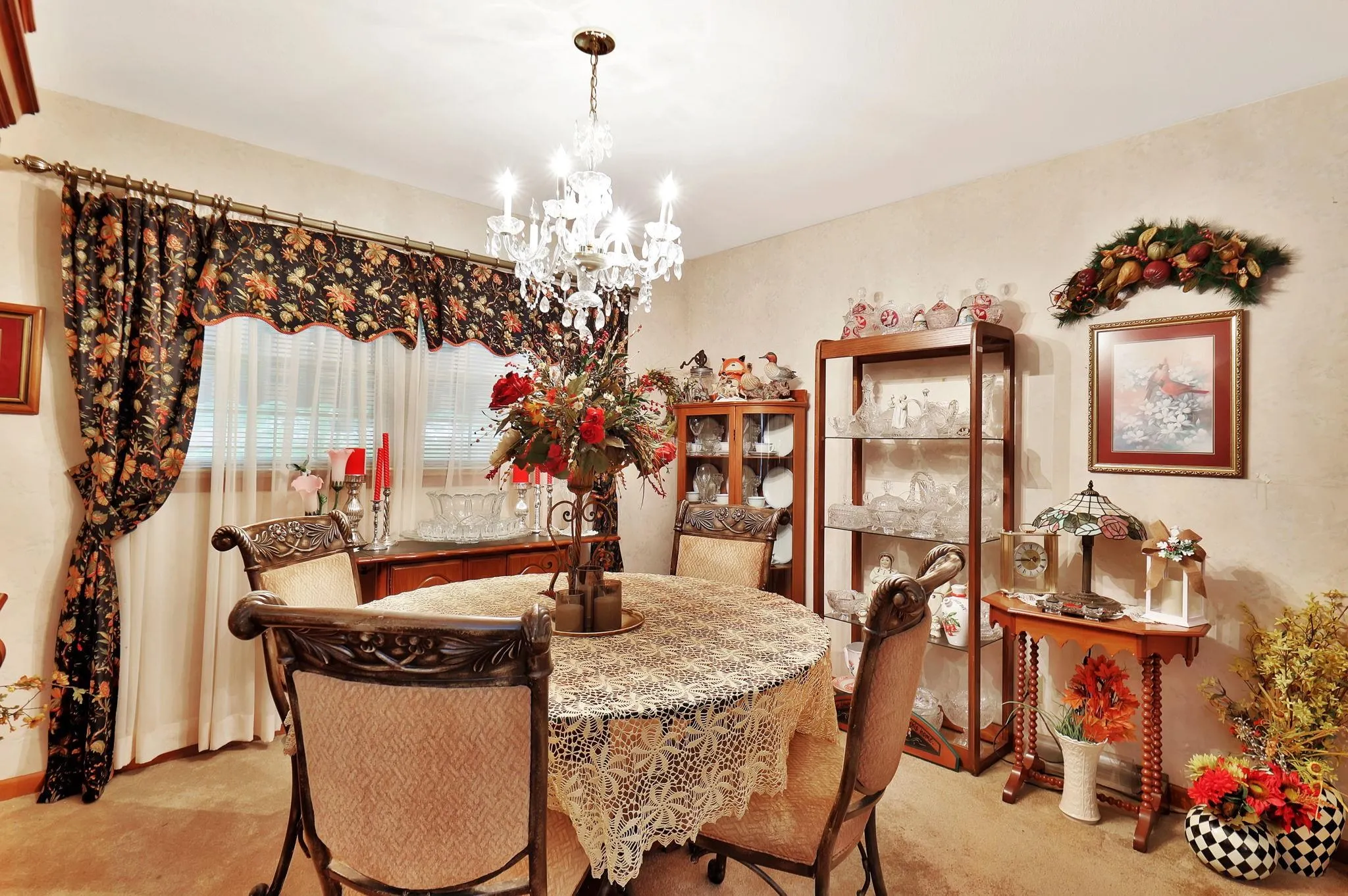 Wichita, Kansas 67206, United States, 3 Bedrooms Bedrooms, ,2 BathroomsBathrooms,Residential,Active,32598