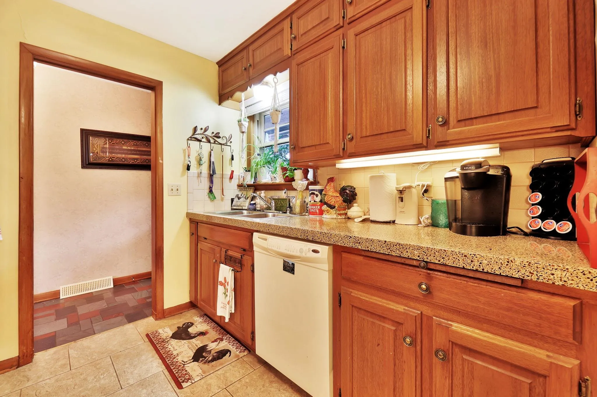 Wichita, Kansas 67206, United States, 3 Bedrooms Bedrooms, ,2 BathroomsBathrooms,Residential,Active,32598