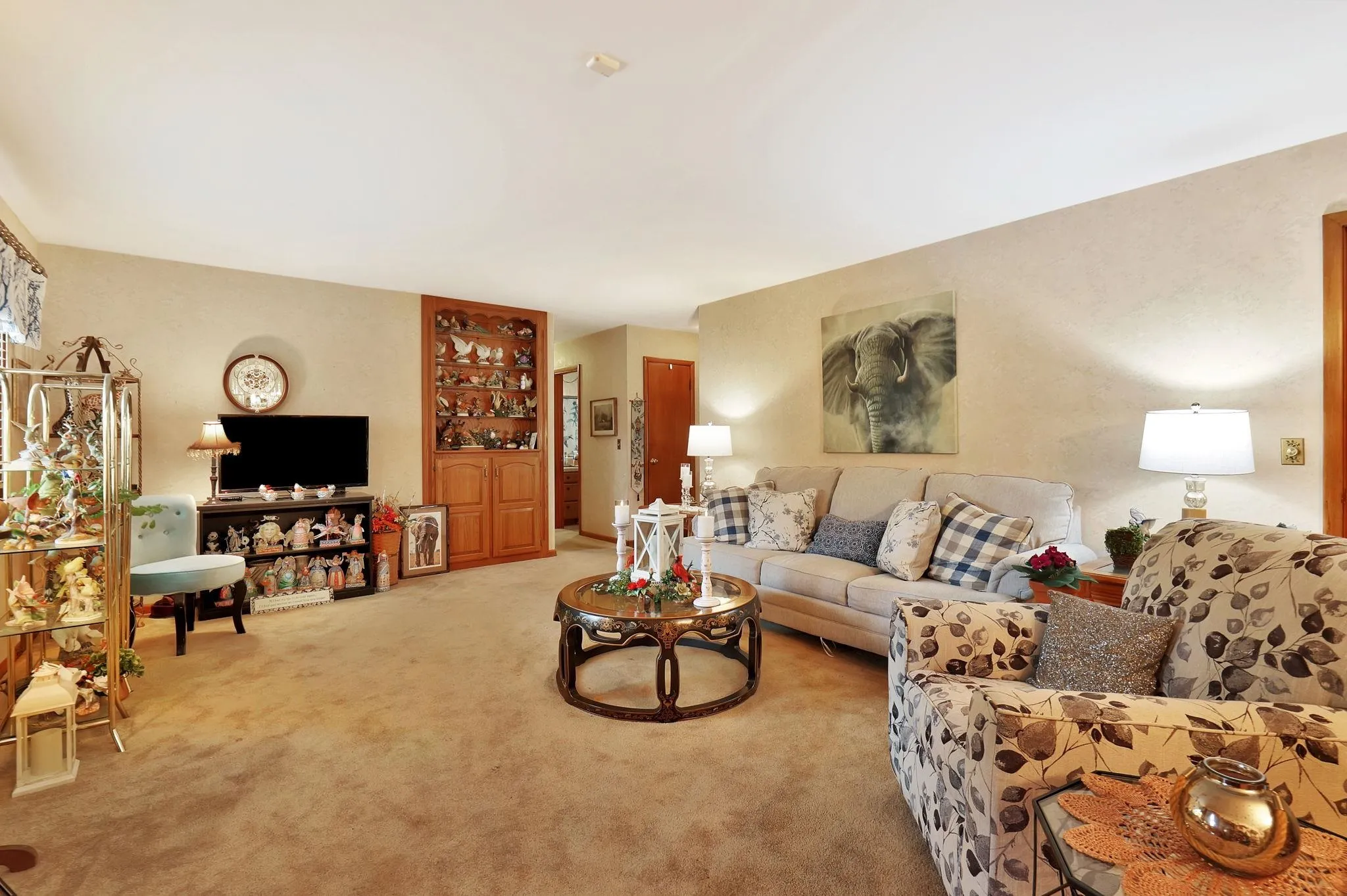 Wichita, Kansas 67206, United States, 3 Bedrooms Bedrooms, ,2 BathroomsBathrooms,Residential,Active,32598