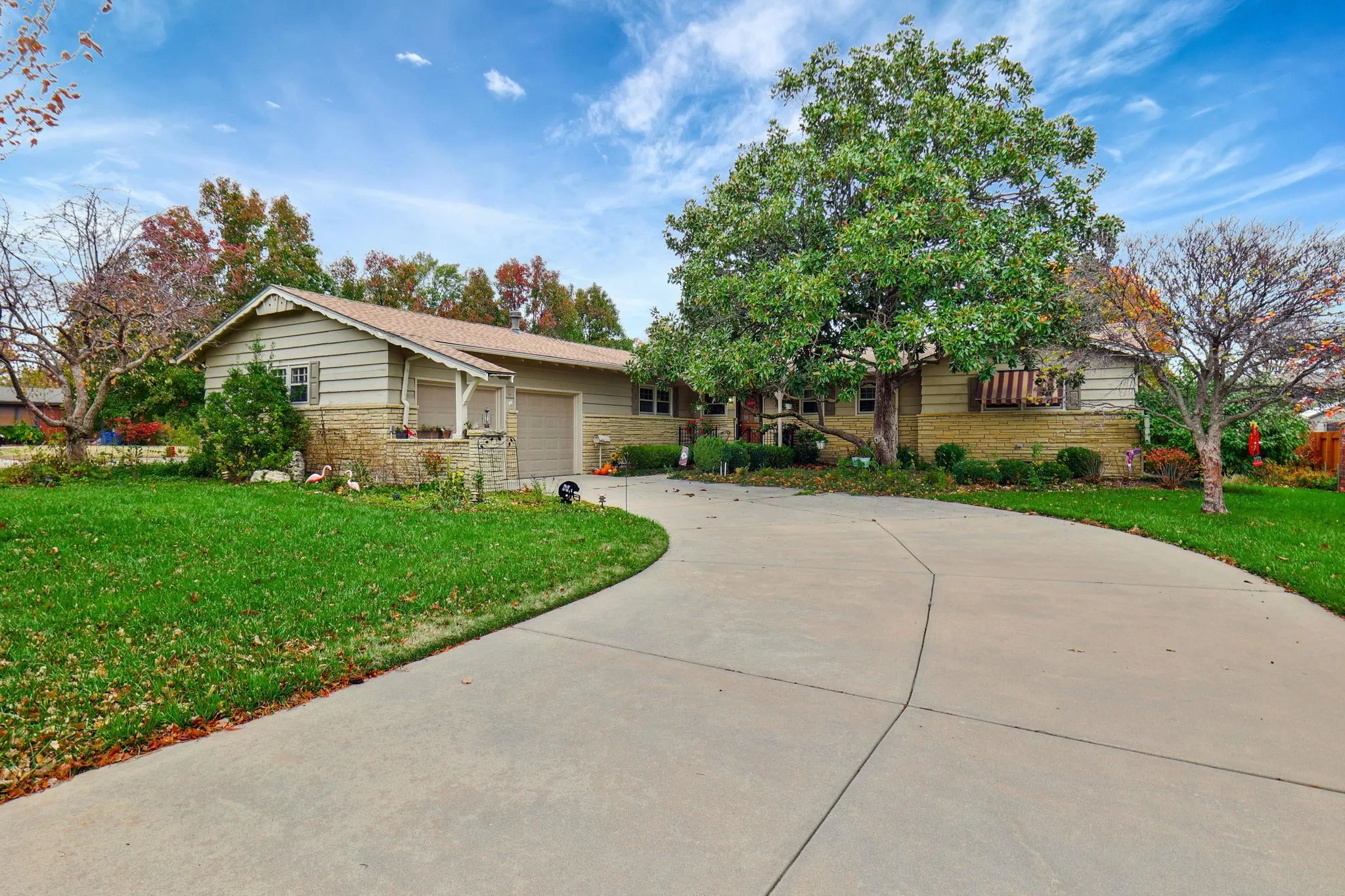 Wichita, Kansas 67206, United States, 3 Bedrooms Bedrooms, ,2 BathroomsBathrooms,Residential,Active,32598