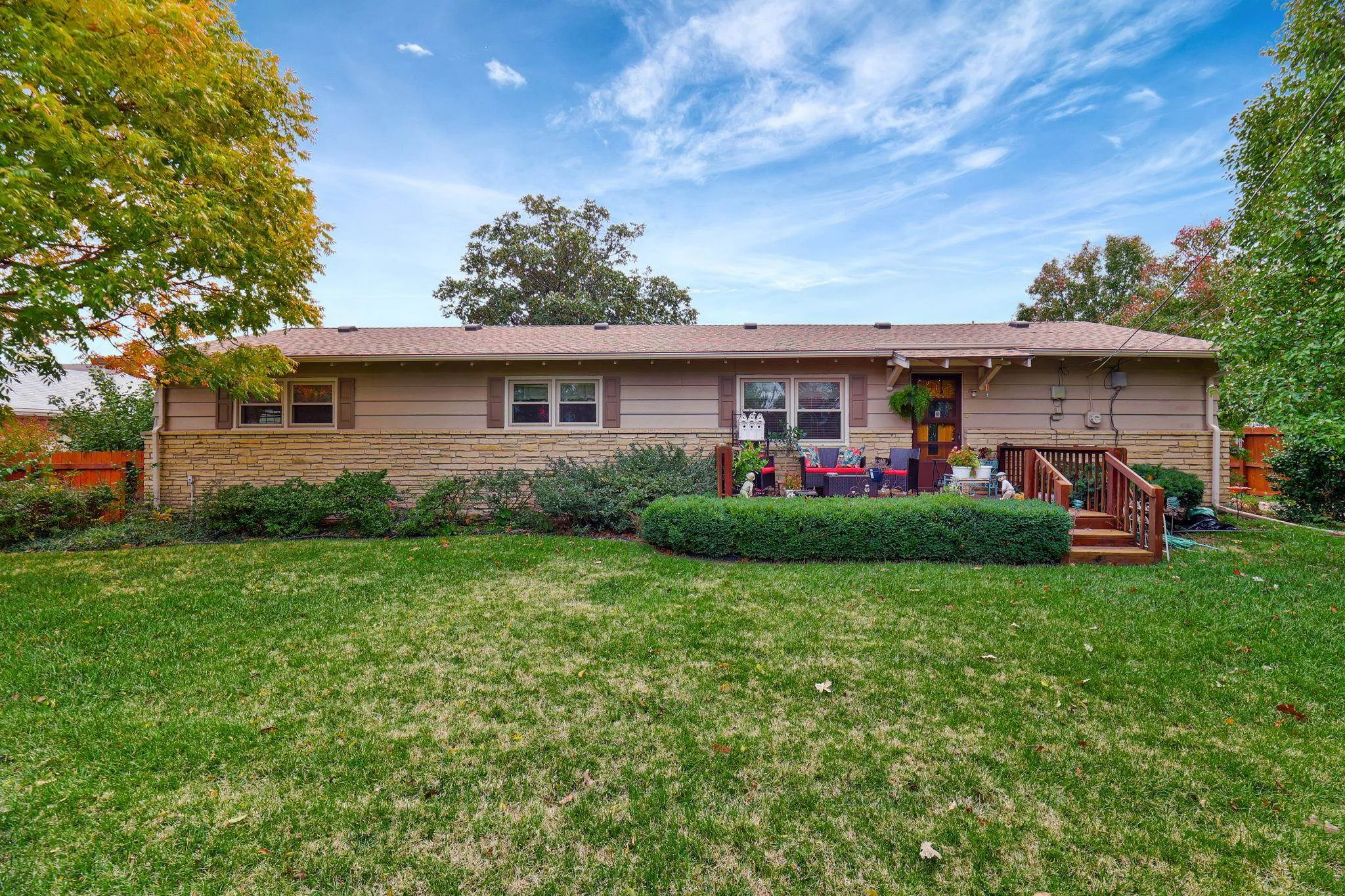 Wichita, Kansas 67206, United States, 3 Bedrooms Bedrooms, ,2 BathroomsBathrooms,Residential,Active,32598