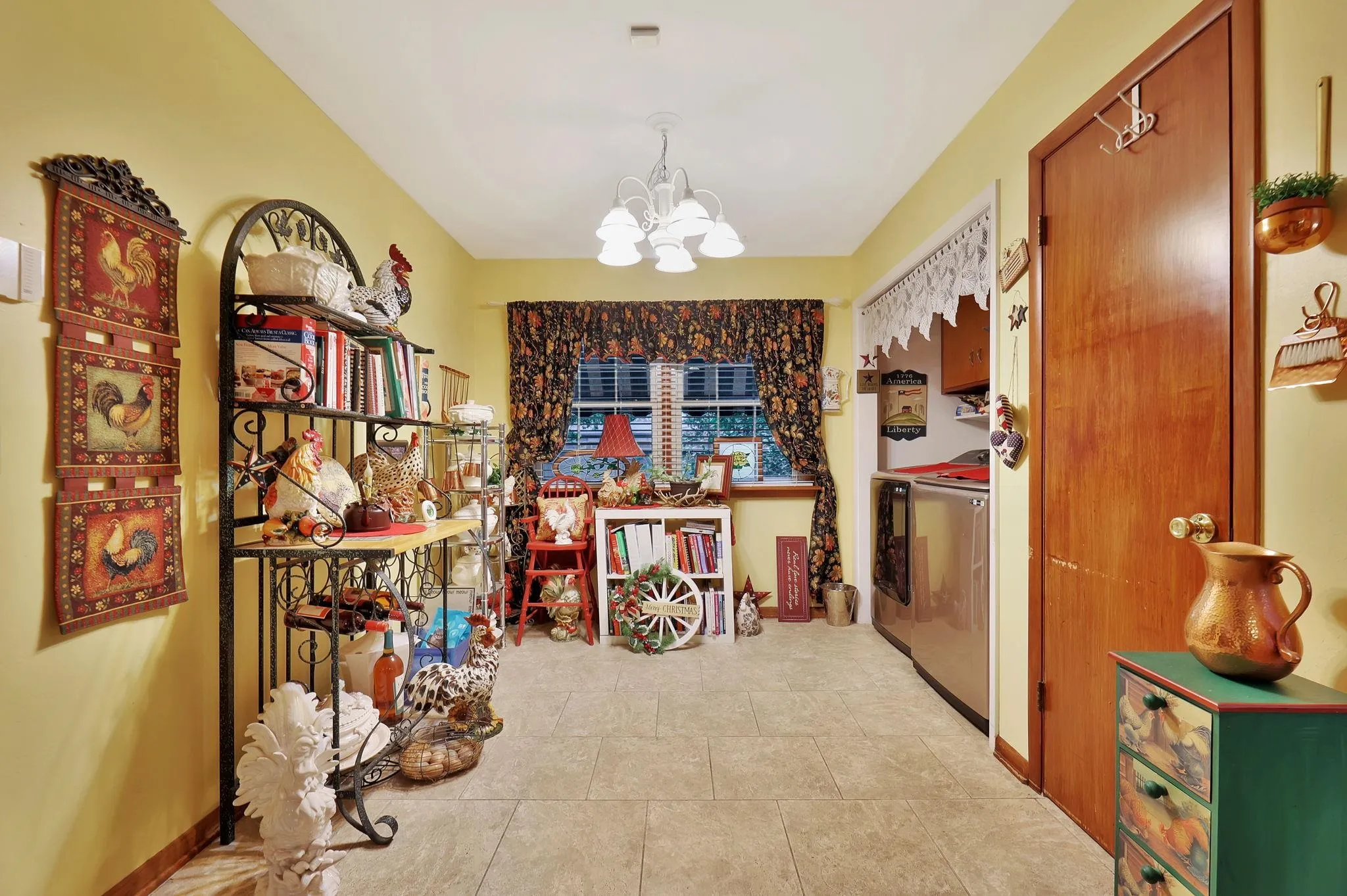 Wichita, Kansas 67206, United States, 3 Bedrooms Bedrooms, ,2 BathroomsBathrooms,Residential,Active,32598