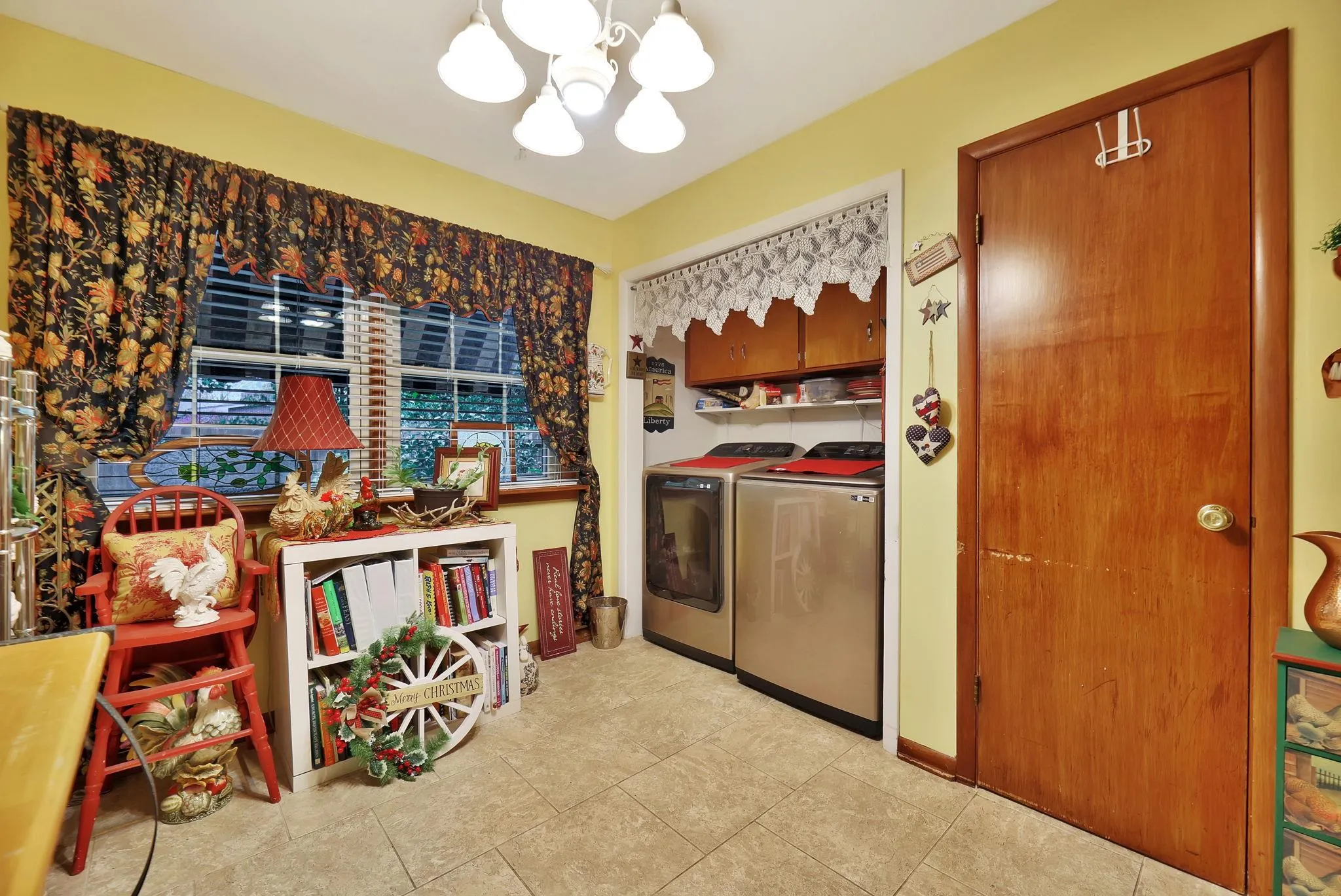 Wichita, Kansas 67206, United States, 3 Bedrooms Bedrooms, ,2 BathroomsBathrooms,Residential,Active,32598