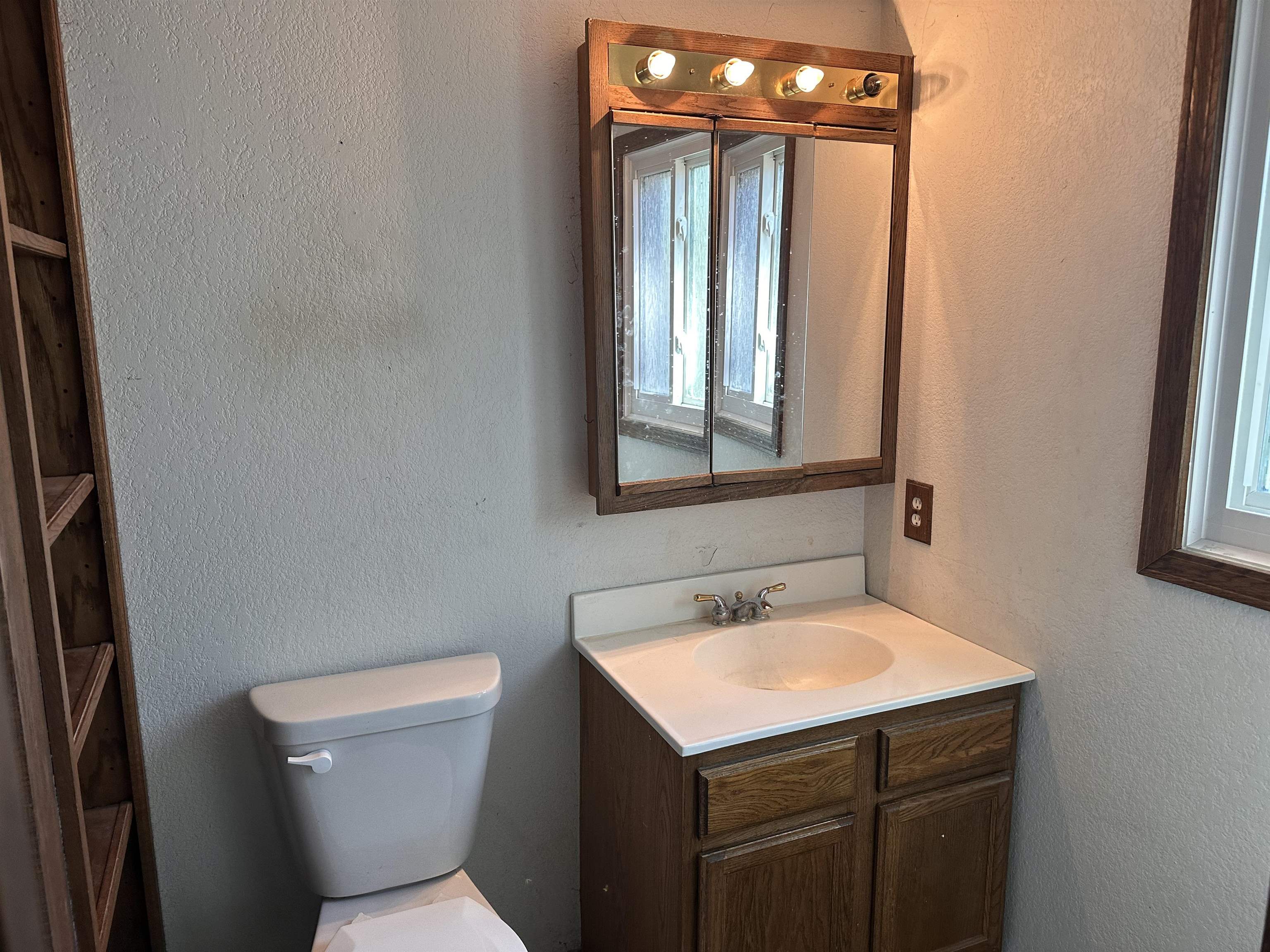 501 Holly Ln, Newton, Kansas image 14