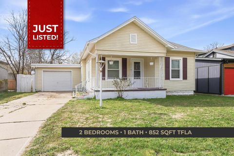 Homes For Sale - 1933 W Irving St<br/> Sedgwick County, Wichita, KS 67213