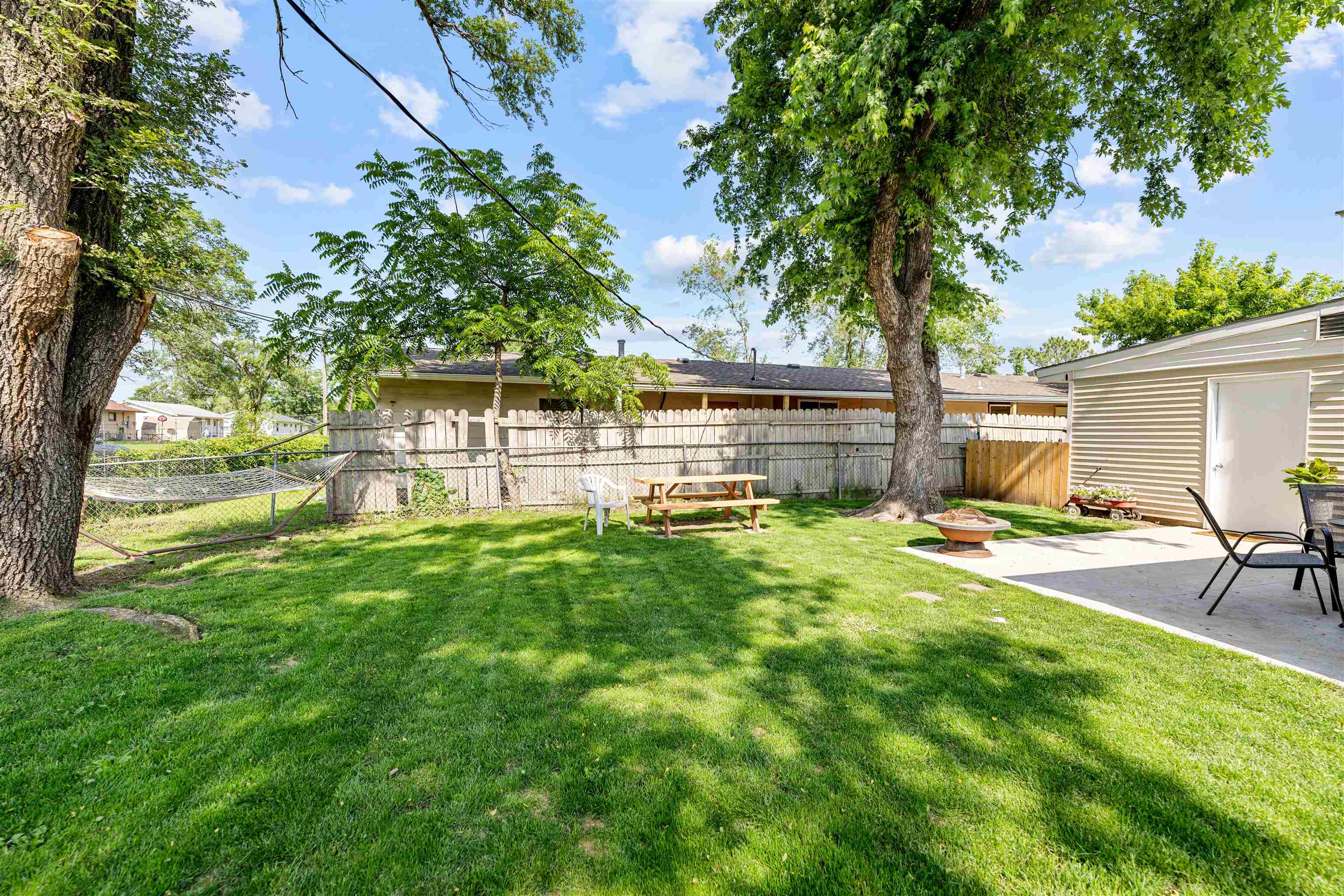 1327 Pawnee Ave, Salina, Kansas image 18