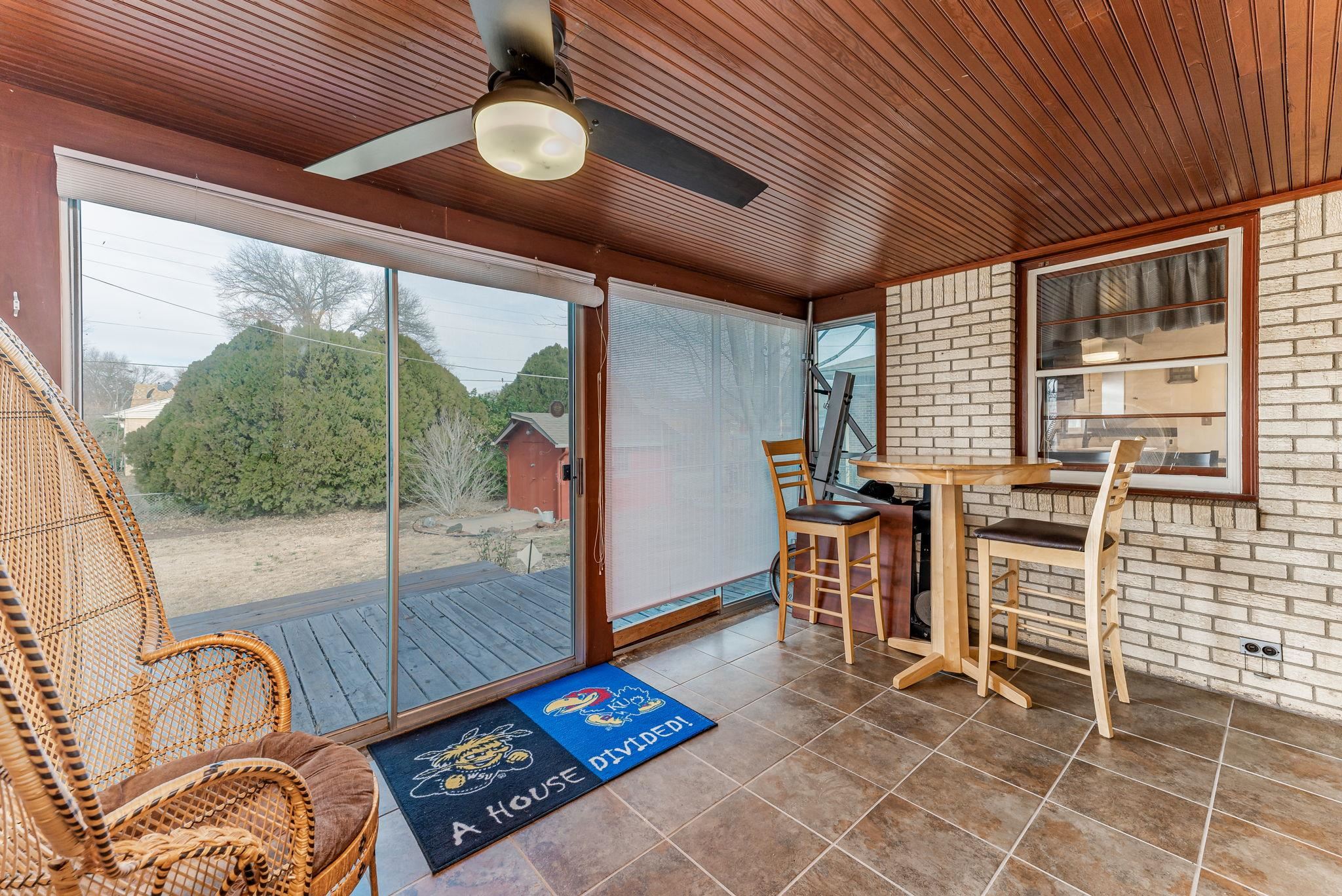 Wichita, Kansas 67211, United States, 3 Bedrooms Bedrooms, ,1 BathroomBathrooms,Residential,Pending,67615