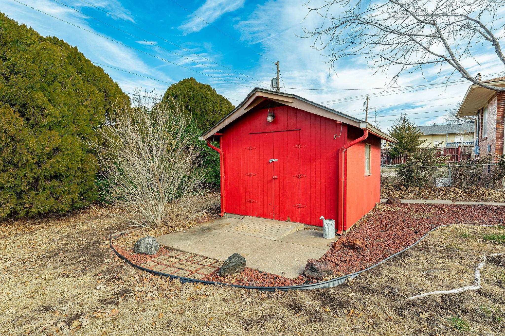 Wichita, Kansas 67211, United States, 3 Bedrooms Bedrooms, ,1 BathroomBathrooms,Residential,Pending,67615